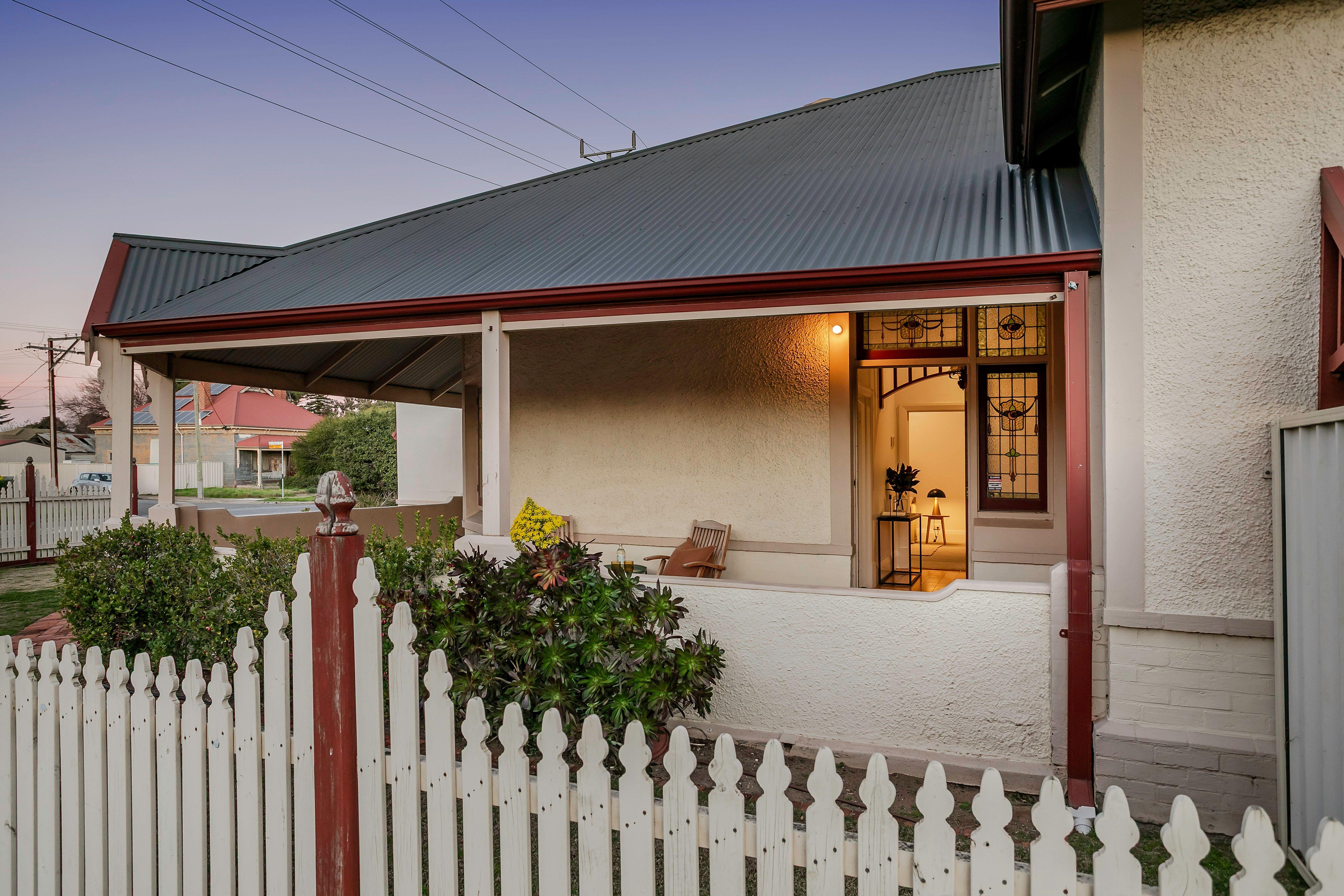 Character home in Alberton