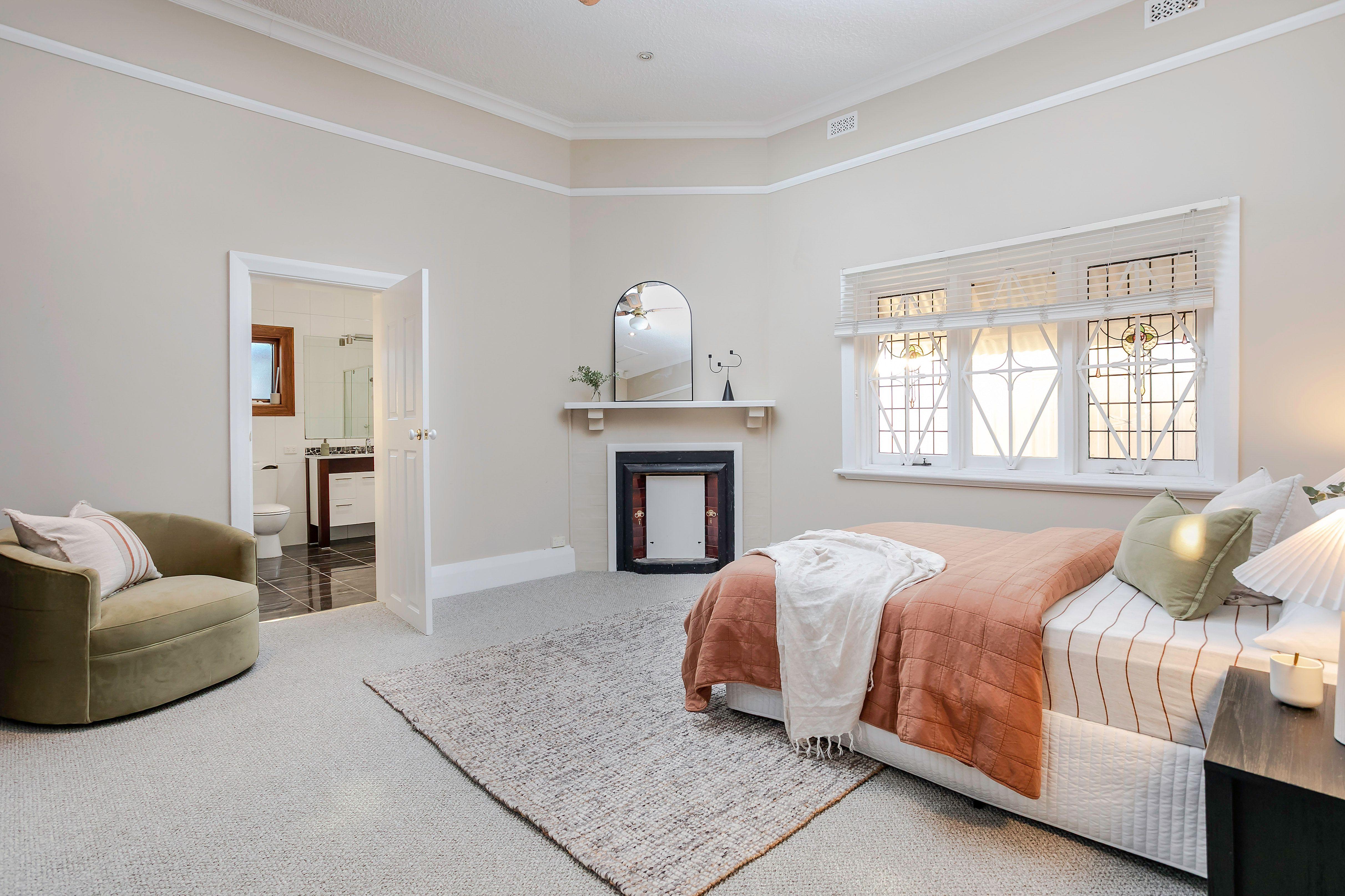 Character home in Alberton