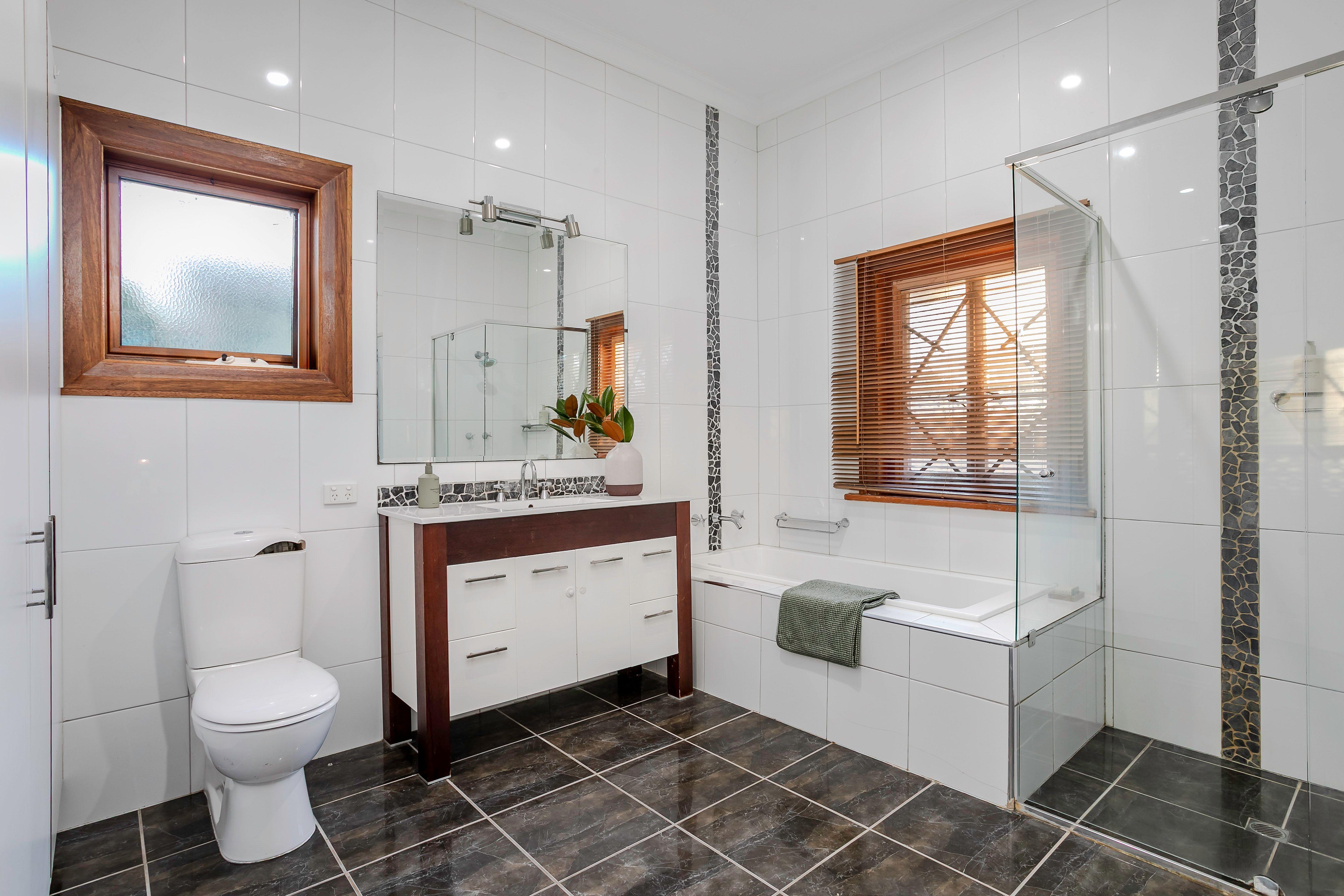 Character home in Alberton