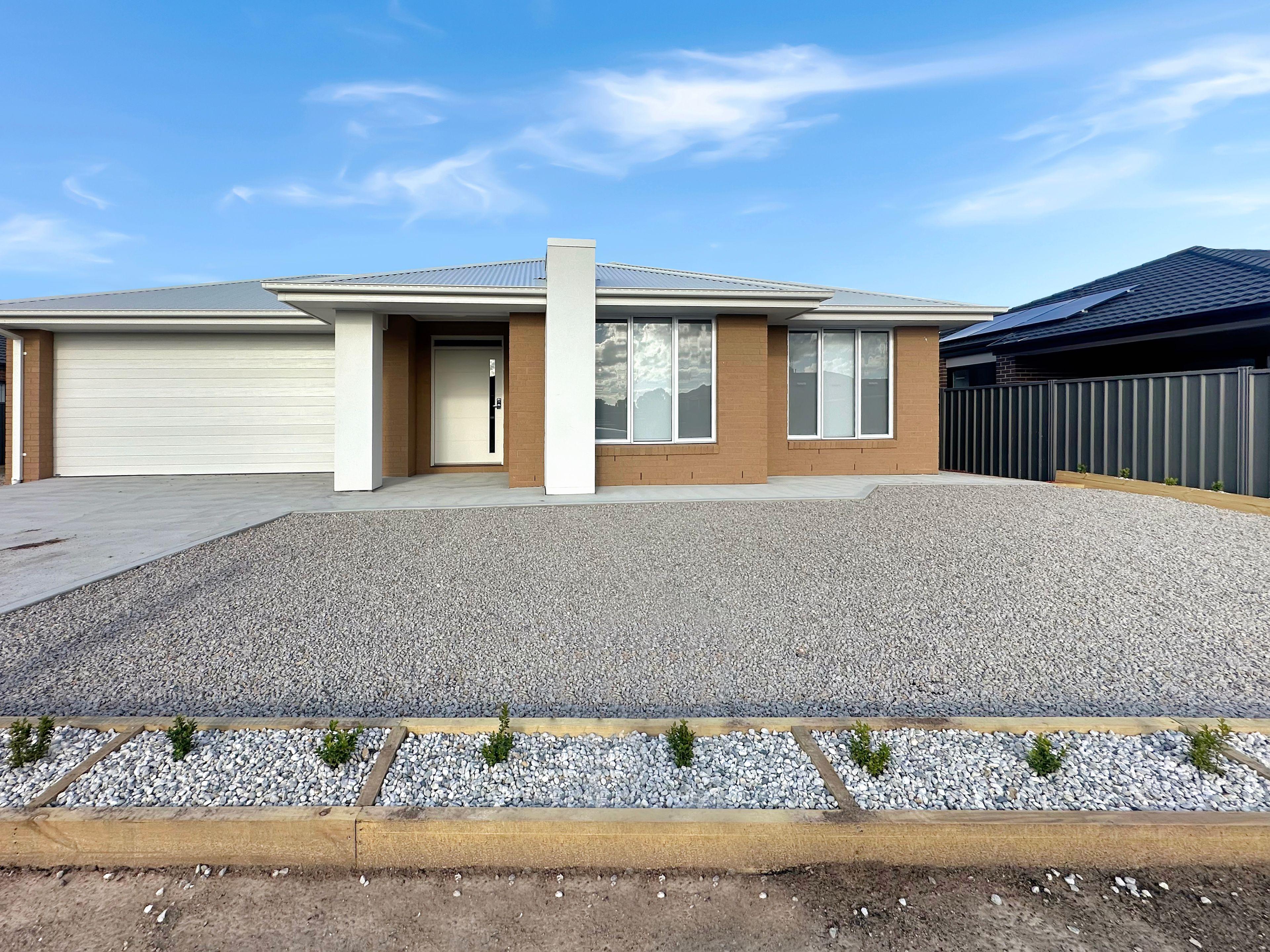 Prop-GPT: House: VIC Benalla, VIC 3672 Home For Rent