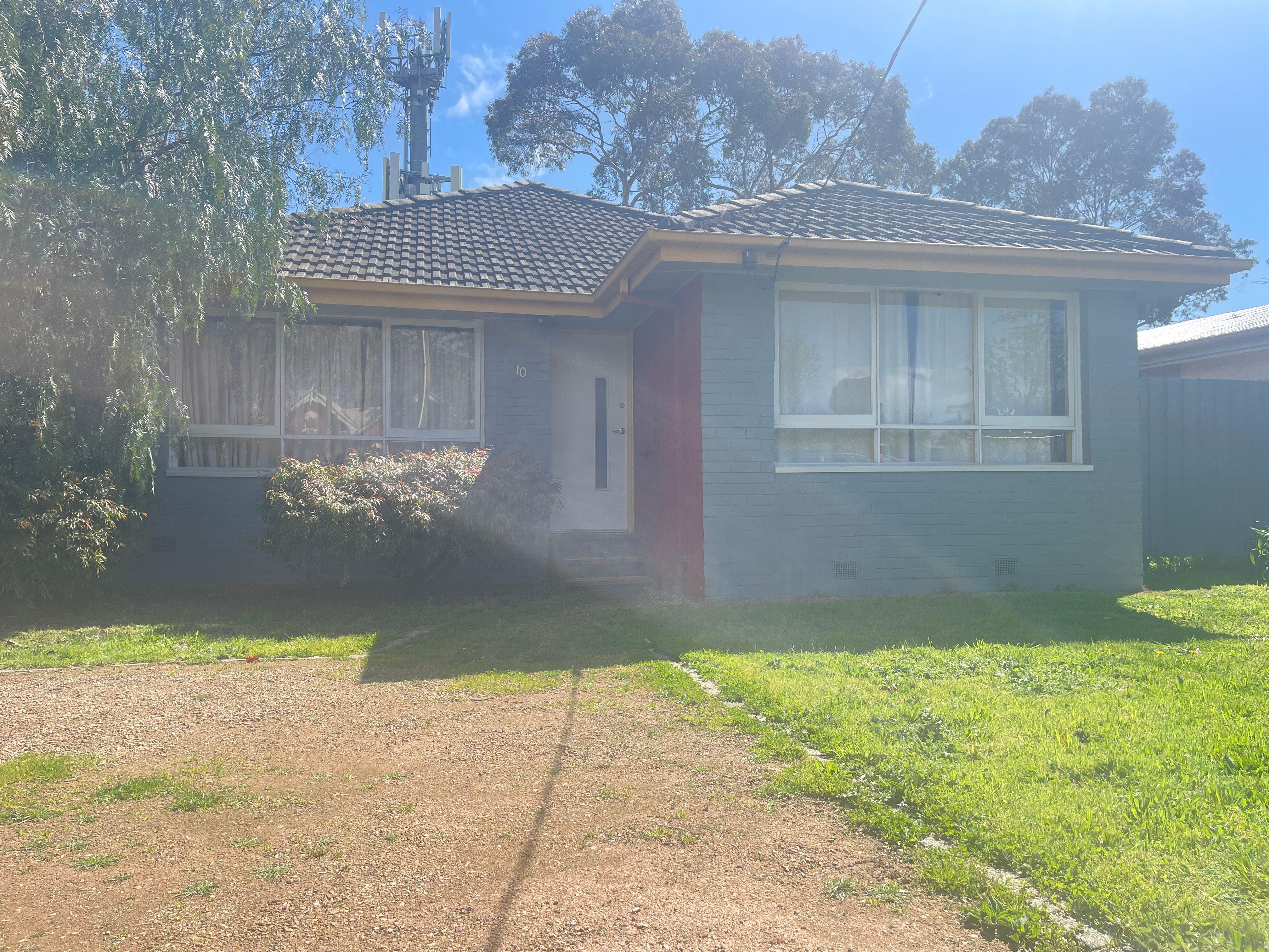 Prop-GPT: House: VIC Sunbury, VIC 3429 Home For Rent