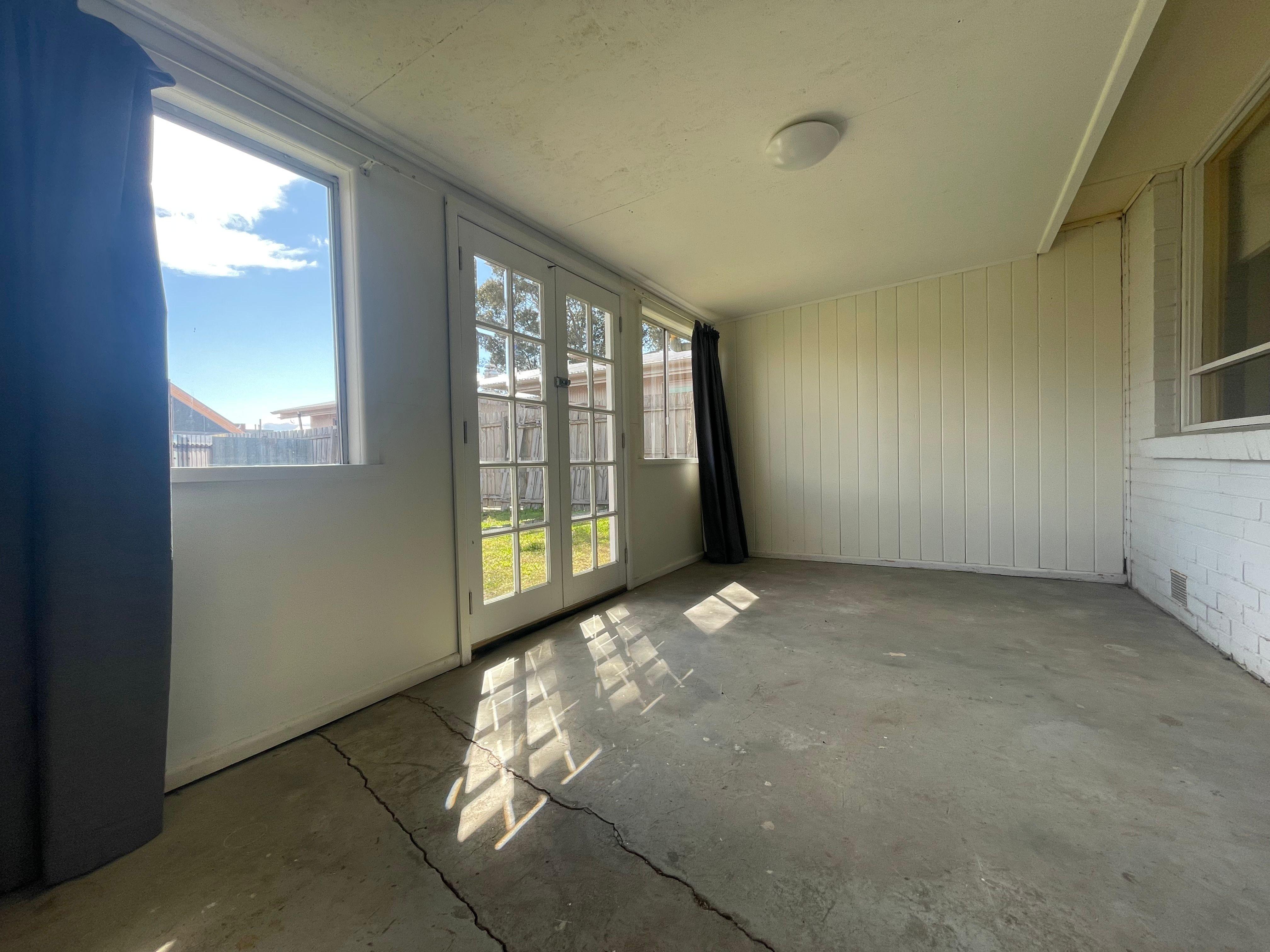 Charming Sunbury Gem in Prime Location