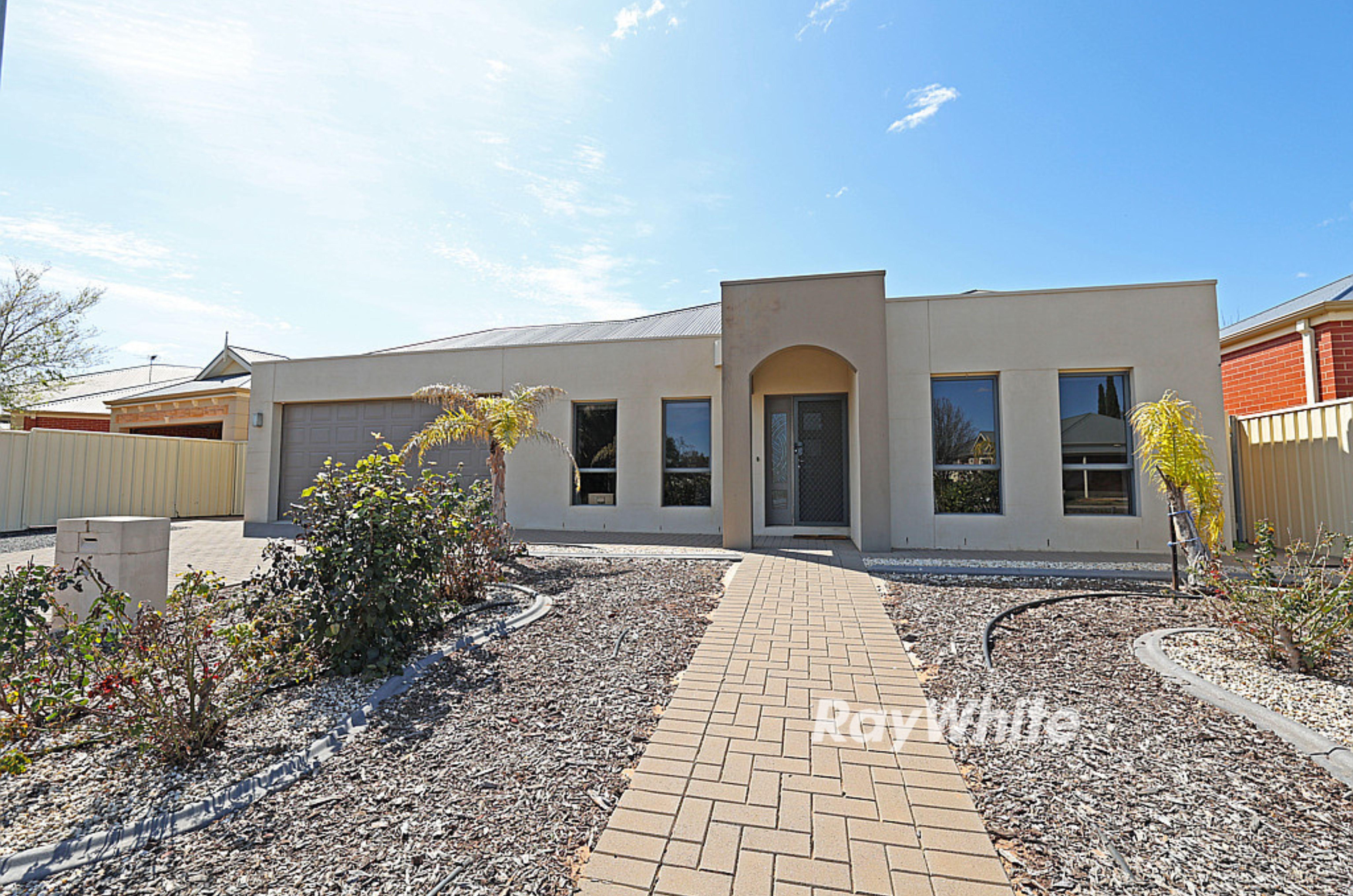 Prop-GPT: House: VIC Mildura, VIC 3500 Home For Rent