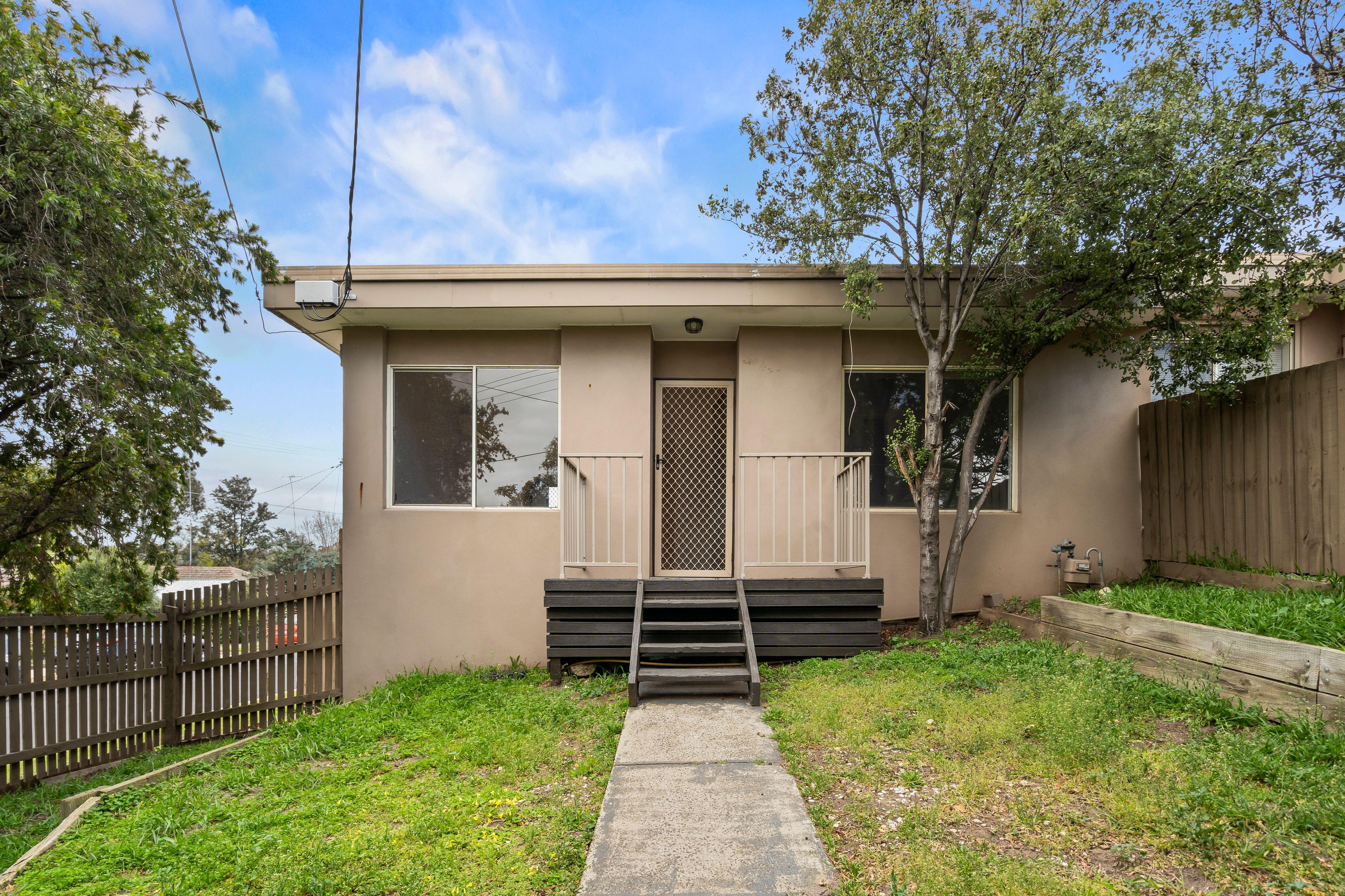 Prop-GPT: House: VIC Glenroy, VIC 3046 Home For Rent