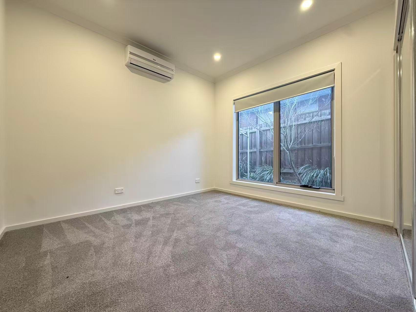 Near New Boutique Townhouse