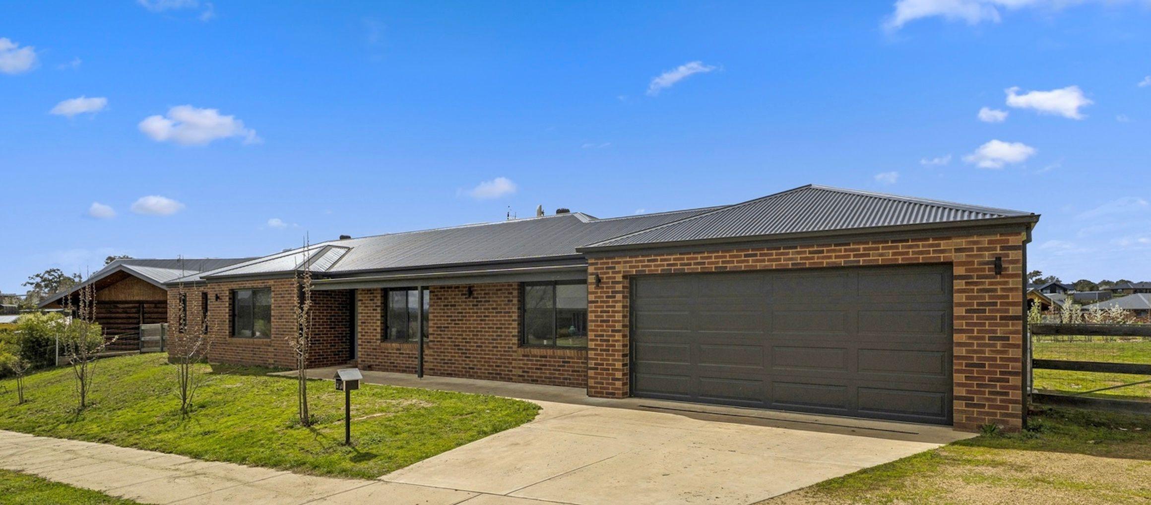 Prop-GPT: House: VIC Mansfield, VIC 3722 Home For Rent