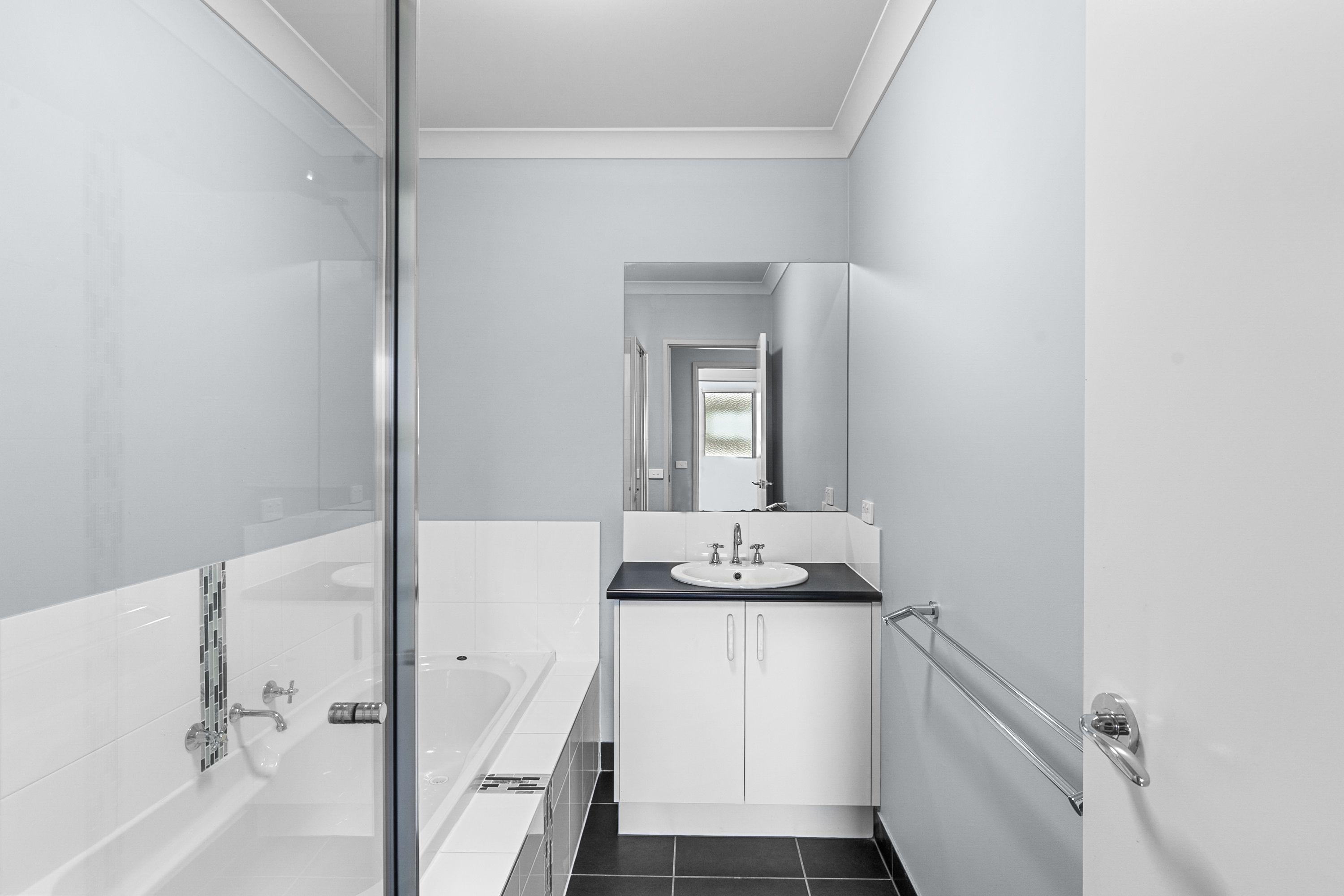 Please call Ray White Nagambie to book a viewing 03 5794 2777