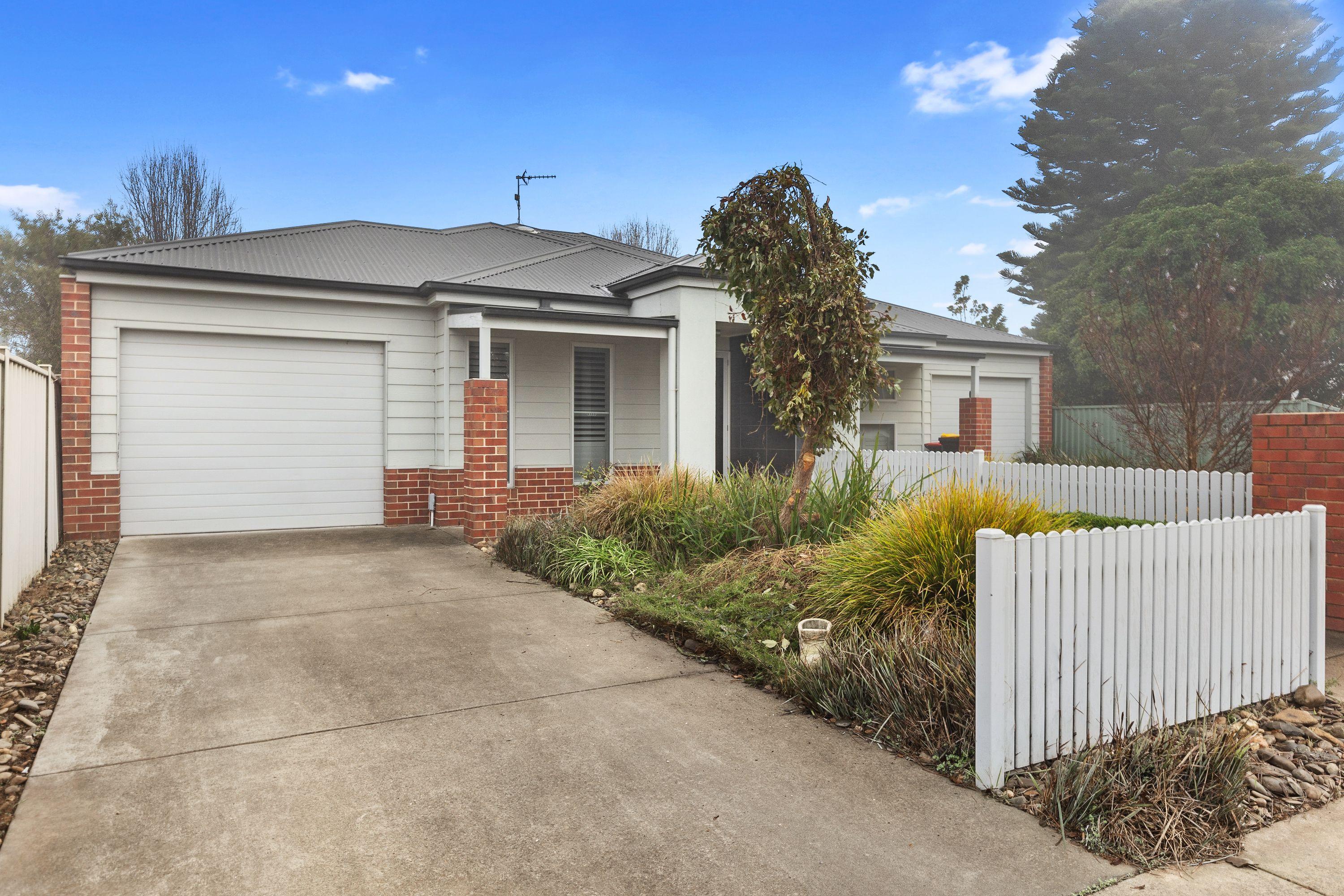 Please call Ray White Nagambie to book a viewing 03 5794 2777