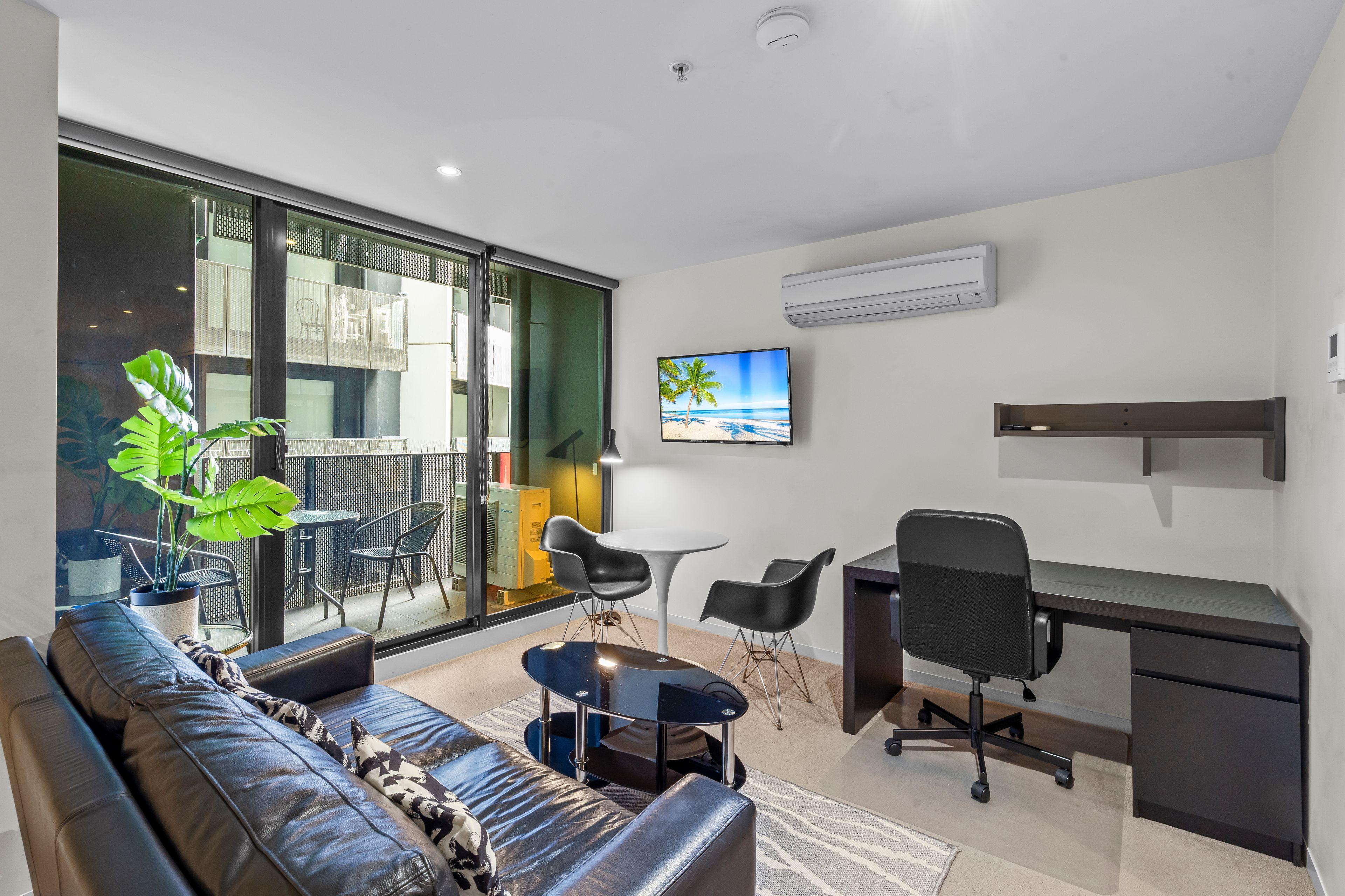 Apartment for Rent: Melbourne, VIC 3000, VIC, 3000