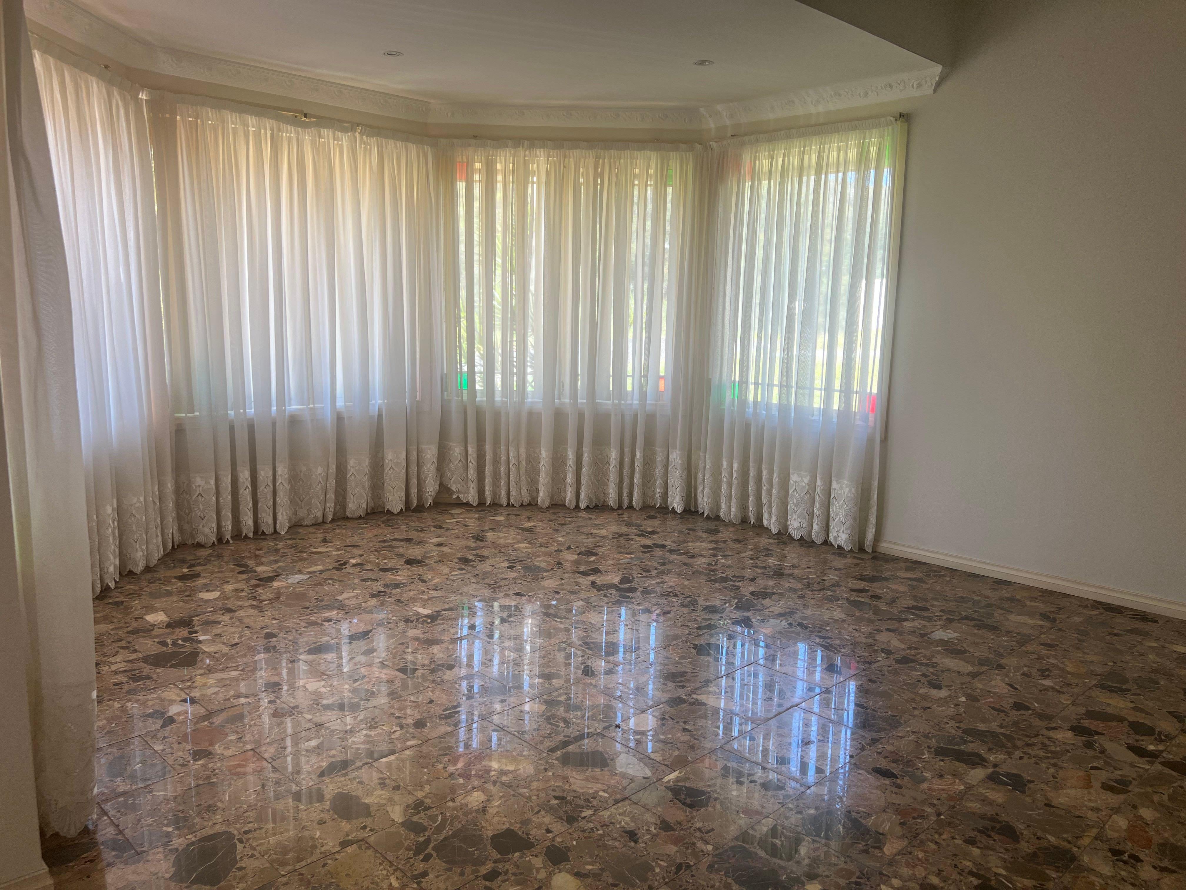 Spacious Family Home with Pool