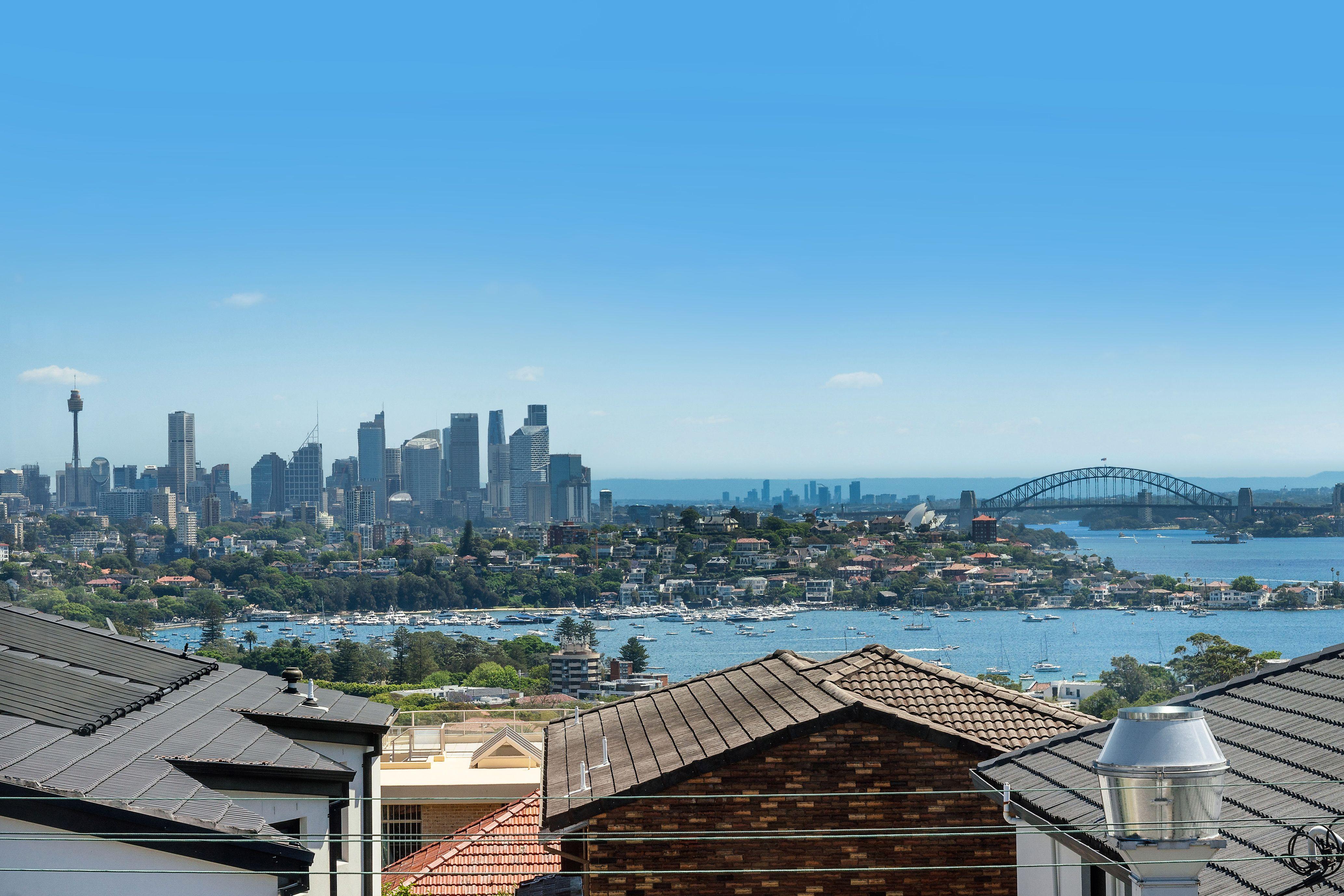 Exquisite Penthouse Apartment Offering Breathtaking Harbour Bridge And City Vistas