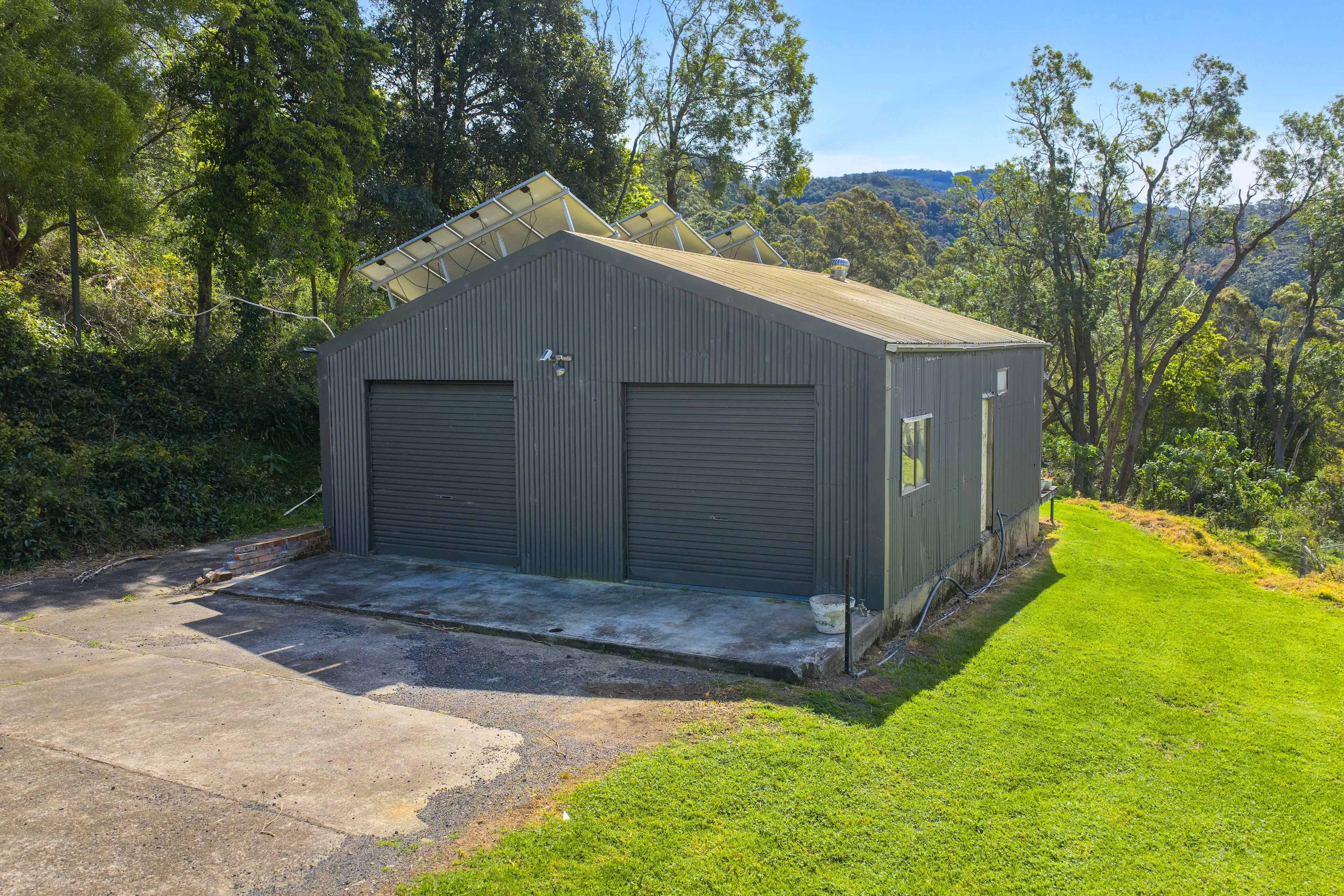 'Orana' - Stunning Lifestyle Property in Broughton Village
