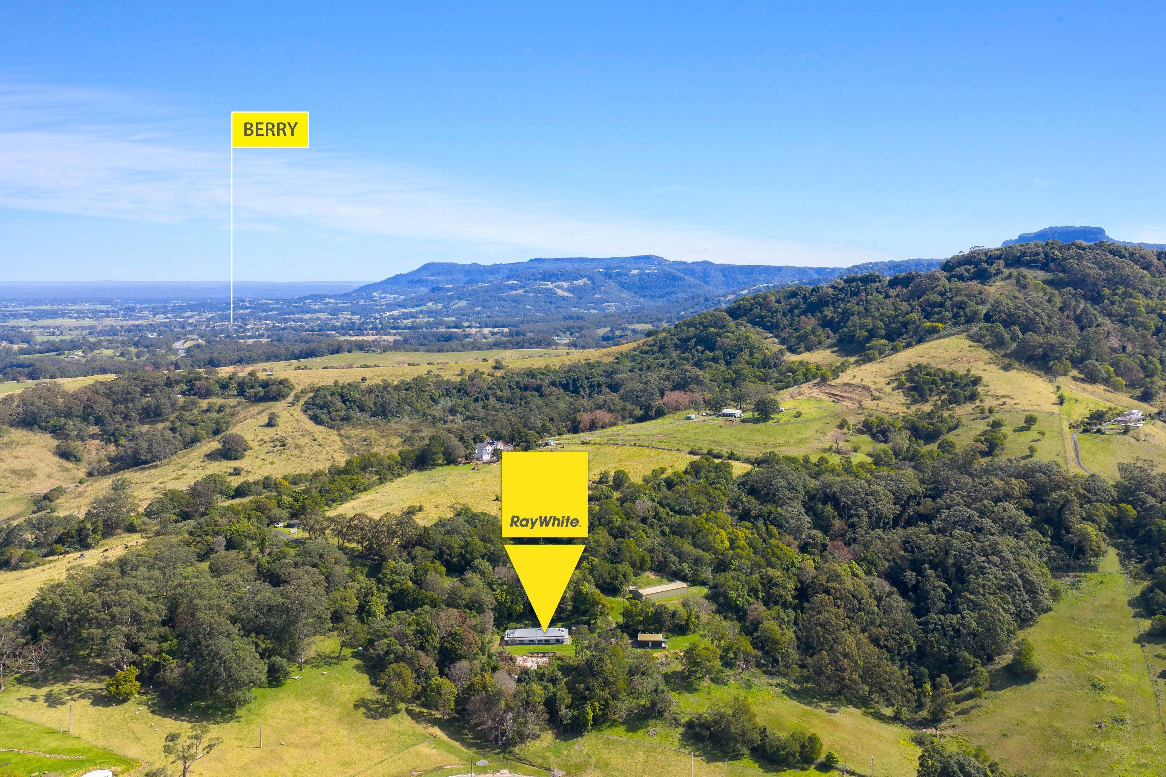 'Orana' - Stunning Lifestyle Property in Broughton Village