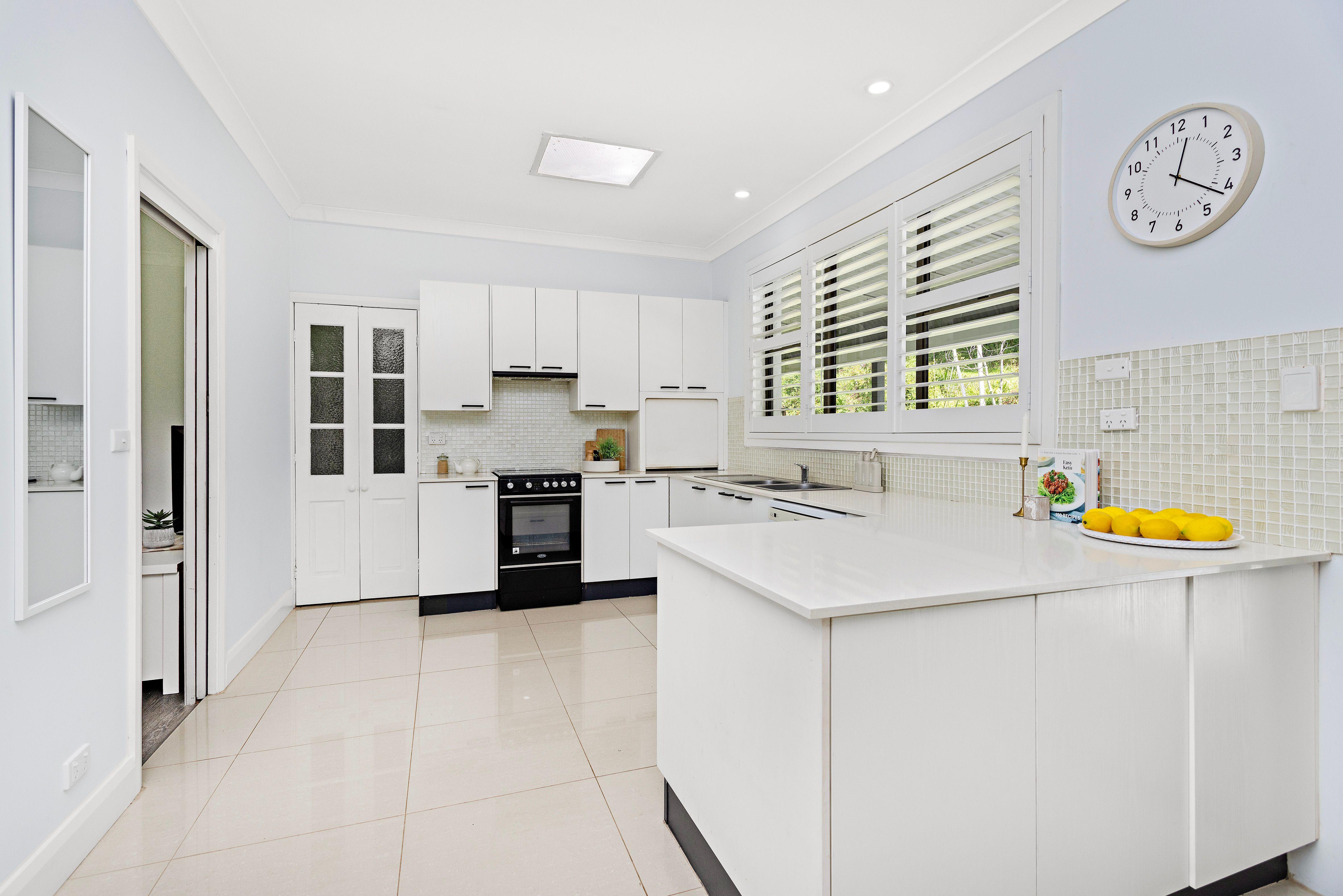 'Orana' - Stunning Lifestyle Property in Broughton Village