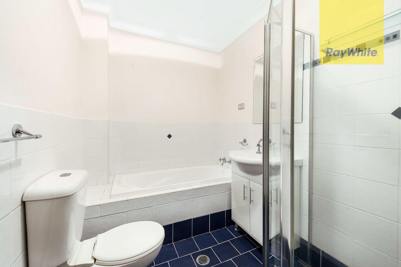 ONE BEDROOM PLUS STUDY & COURTYARD GARDEN APARTMENT