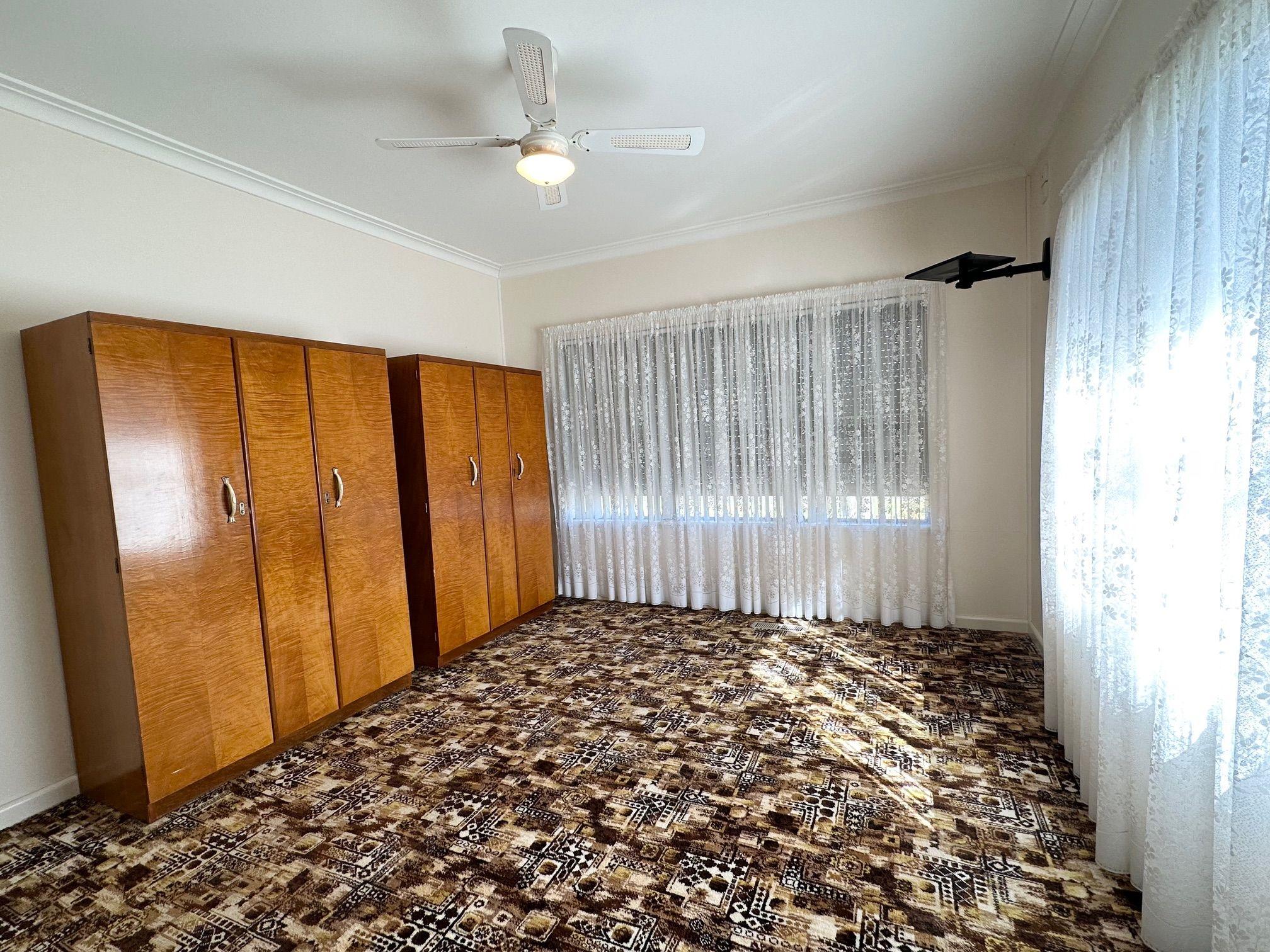 House for Rent: Griffith, NSW 2680, NSW, 2680