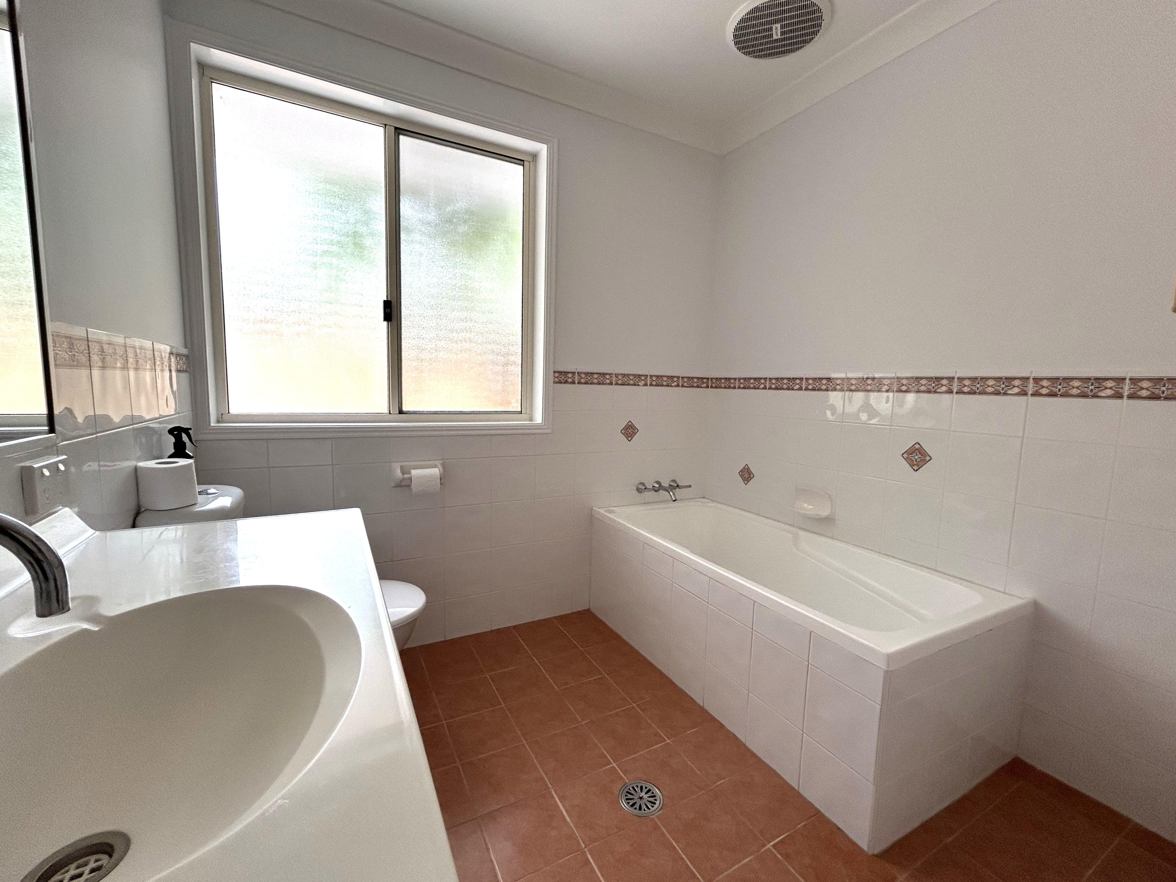 DuplexSemi-detached for Rent: Suffolk Park, NSW 2481, NSW, 2481