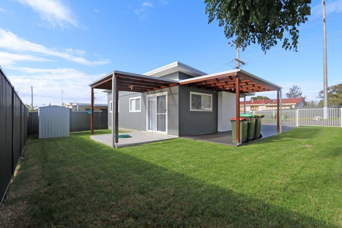 House for Rent: Killarney Vale, NSW 2261, NSW, 2261