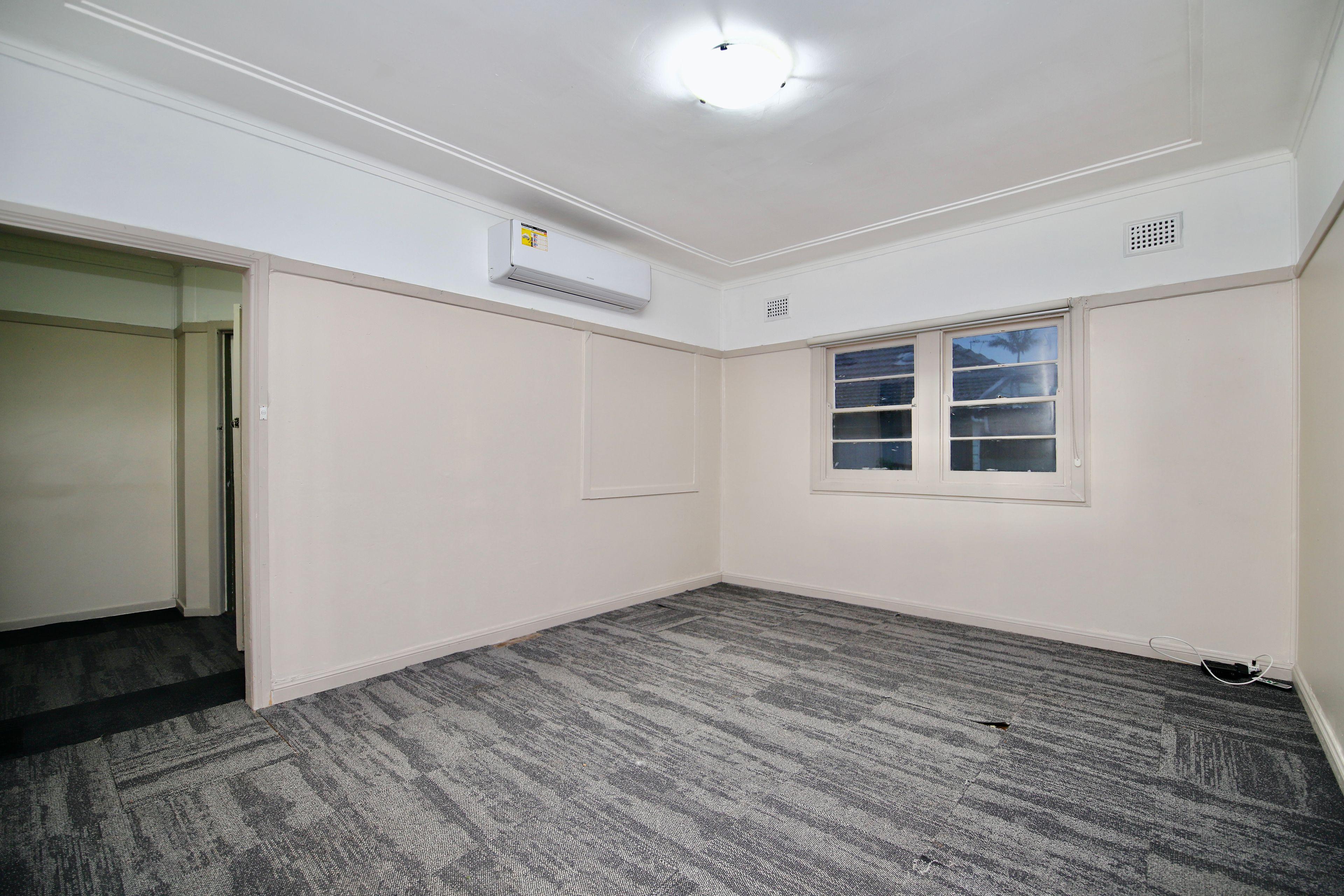 House for Rent: Yagoona, NSW 2199, NSW, 2199