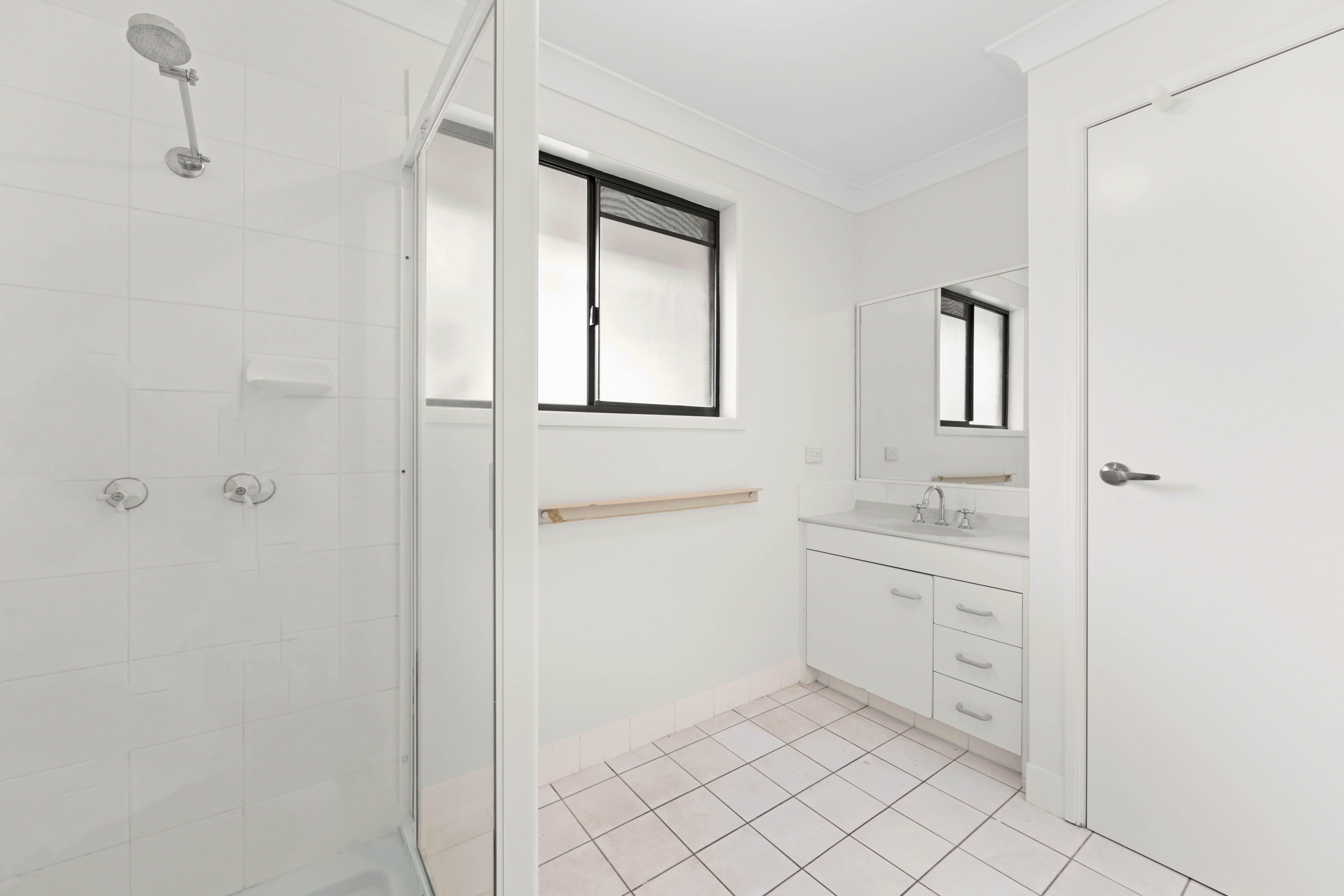 Townhouse for Rent: Mudgeeraba, QLD 4213, QLD, 4213
