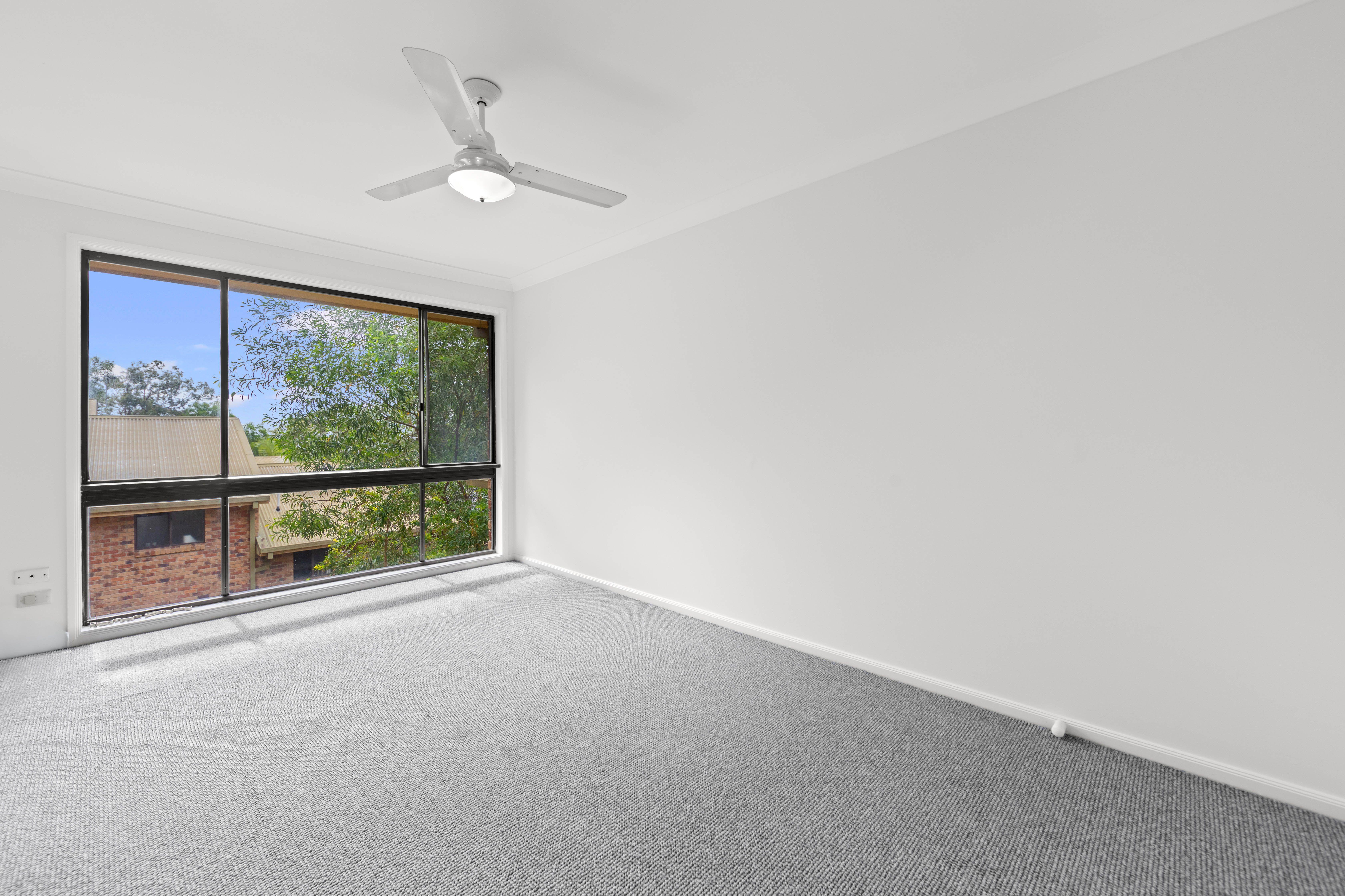 Townhouse for Rent: Mudgeeraba, QLD 4213, QLD, 4213