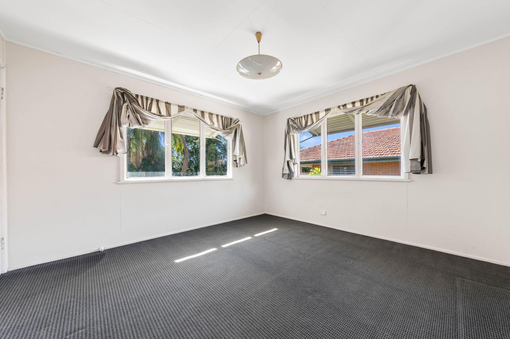 Spacious & Convenient Living in Stafford Heights