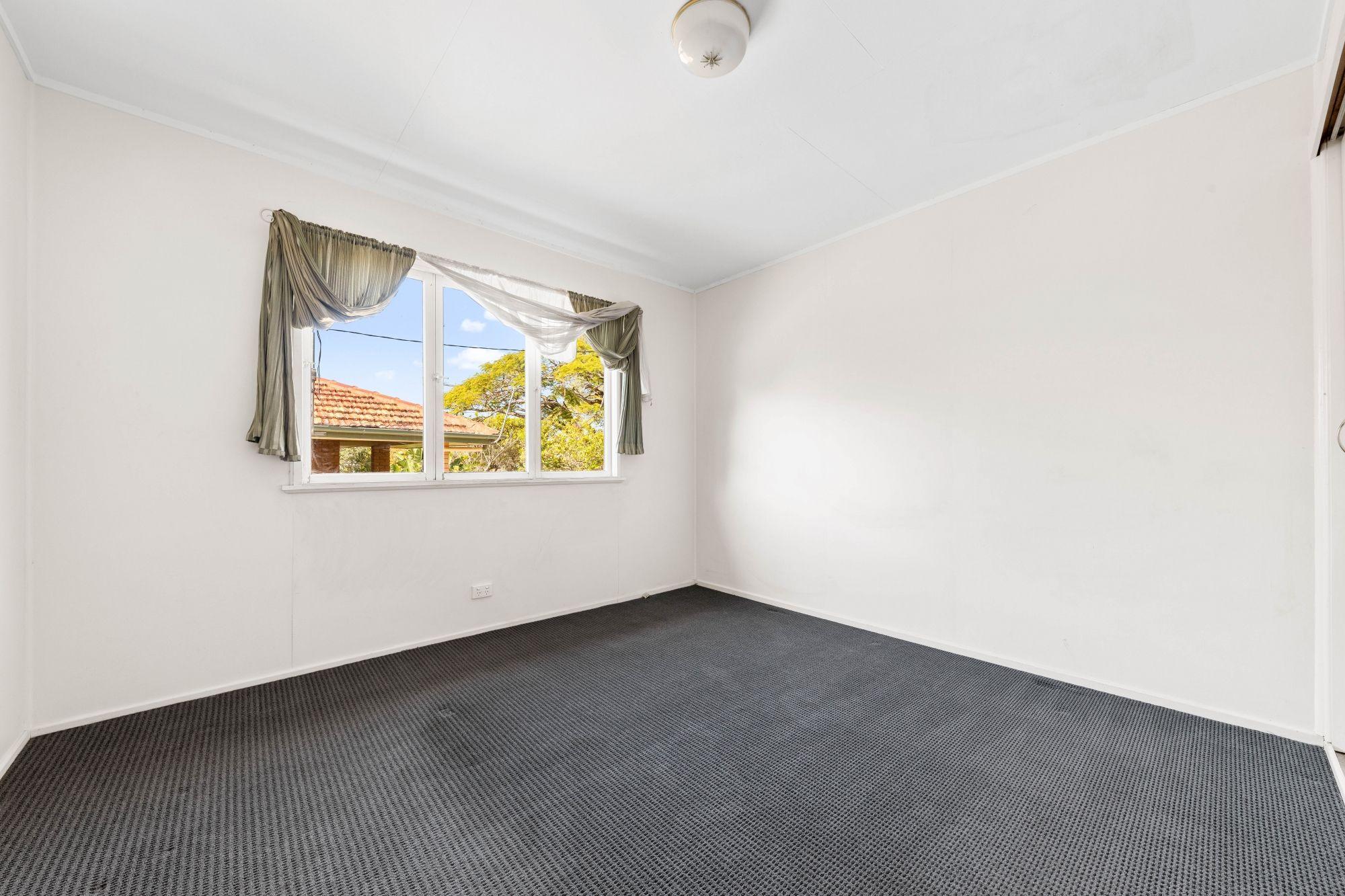 Spacious & Convenient Living in Stafford Heights