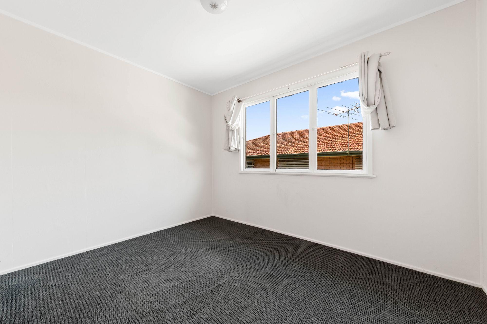 Spacious & Convenient Living in Stafford Heights