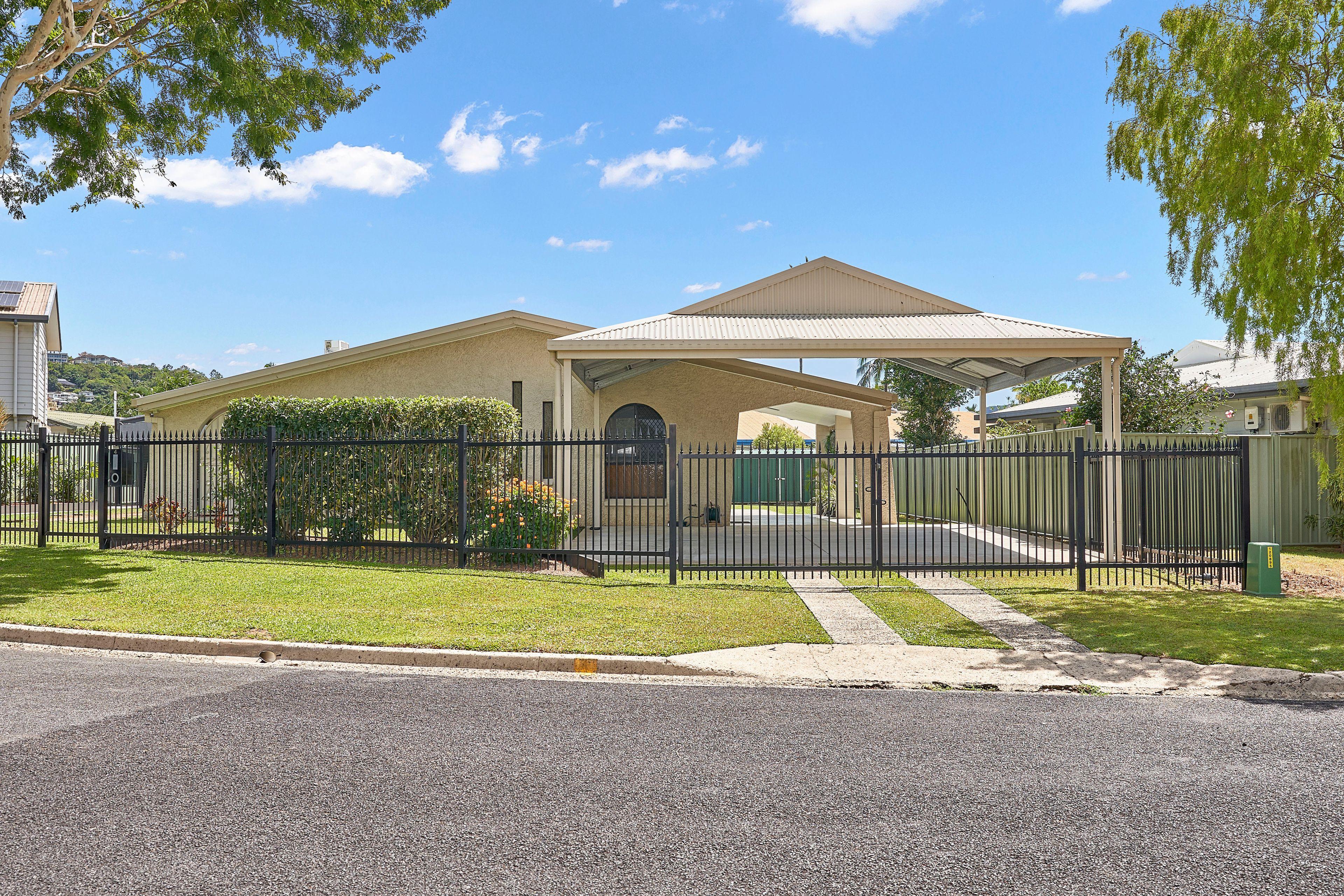 Prop-GPT: House: QLD Mooroobool, QLD 4870 Home For Rent