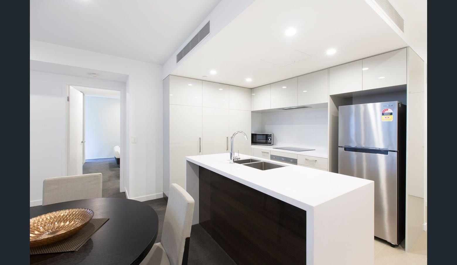 Prop-GPT: Apartment: QLD Milton, QLD 4064 Home For Rent