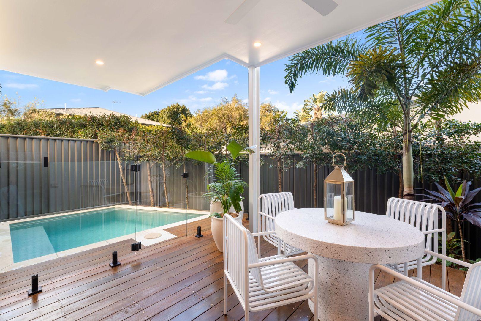 DuplexSemi-detached for Rent: Burleigh Heads, QLD 4220, QLD, 4220
