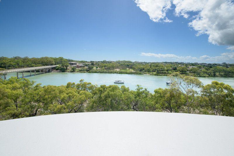 EXECUTIVE TOP FLOOR, RIVER SIDE APARTMENT WITH PRIVATE TERRACE