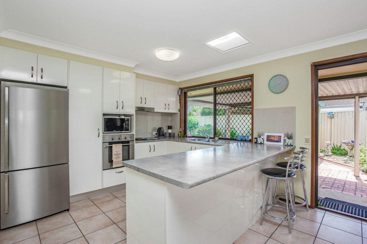 Prop-GPT: Property: QLD Burleigh Waters, QLD 4220 Queensland 4220