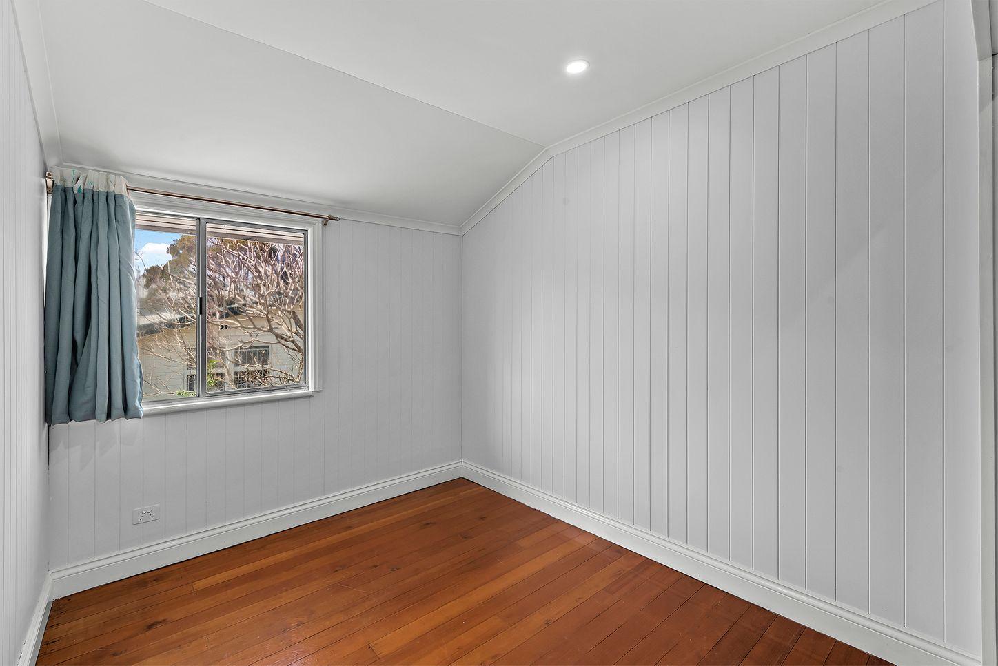 37 Saint Clements Road, OXLEY, QLD 4075 - House for Rent - harcourts.net