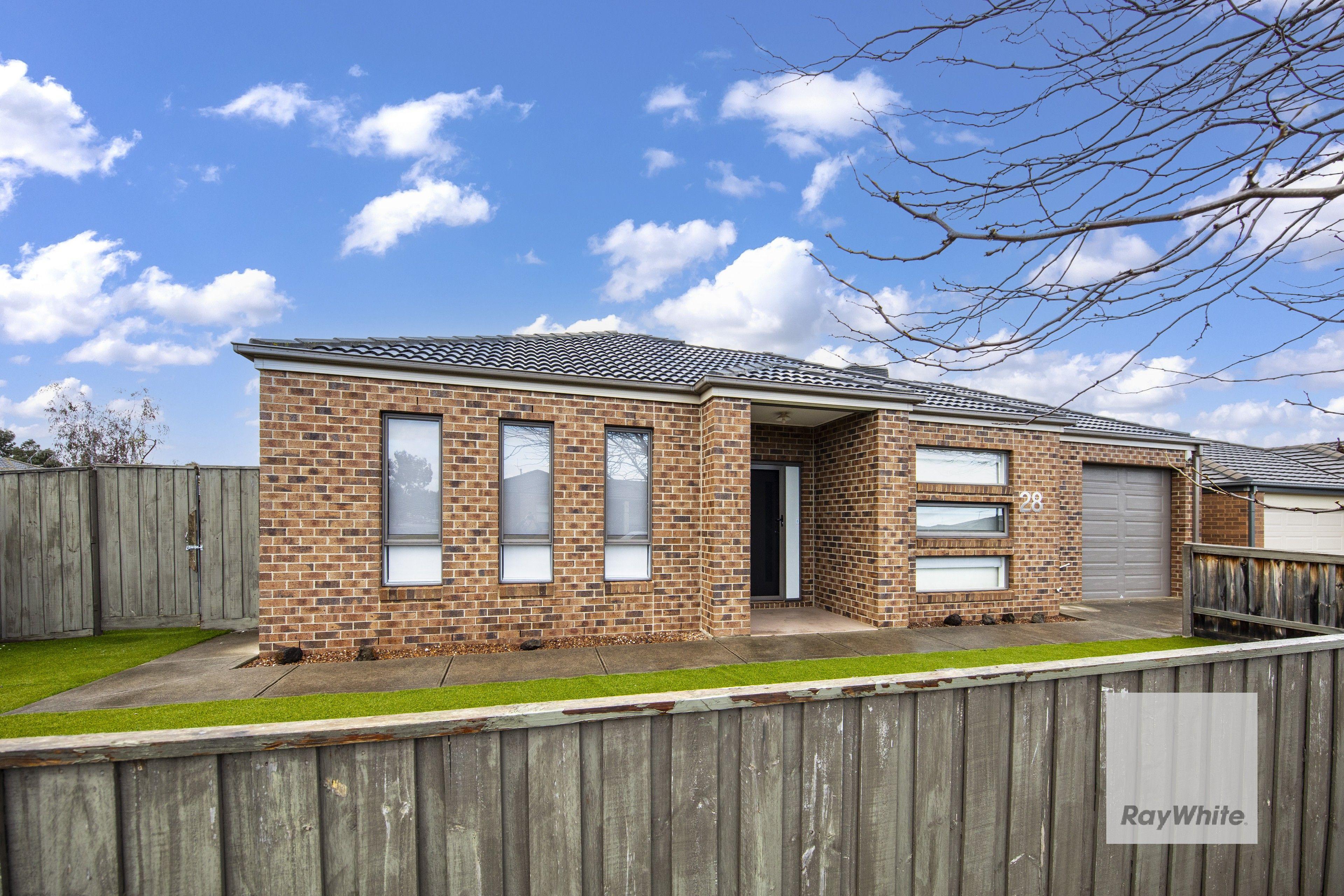 Prop-GPT: House: VIC Brookfield, VIC 3338 Home For Rent