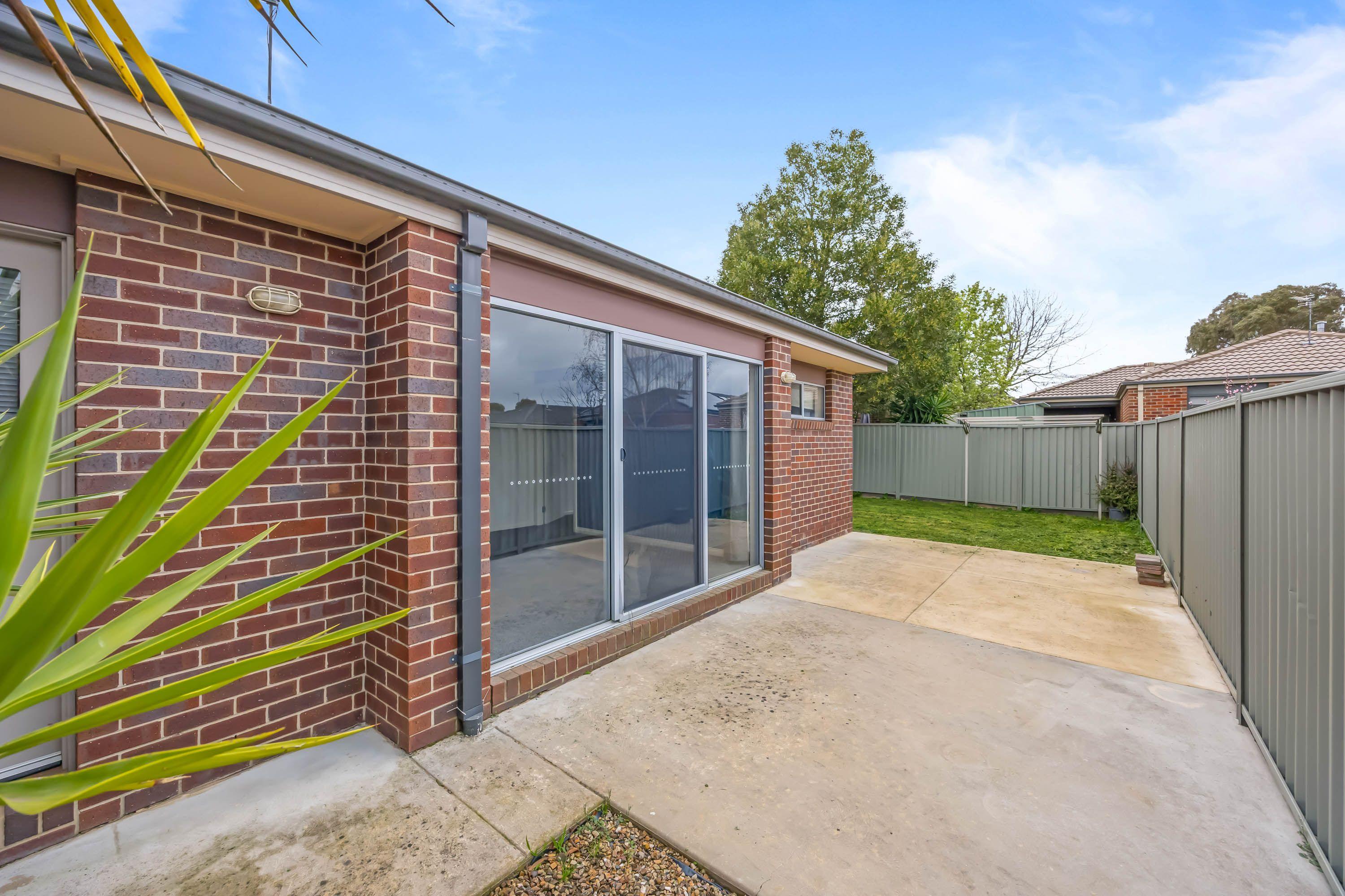 Spacious Family Home with Two Living Areas and Low-Maintenance Yard