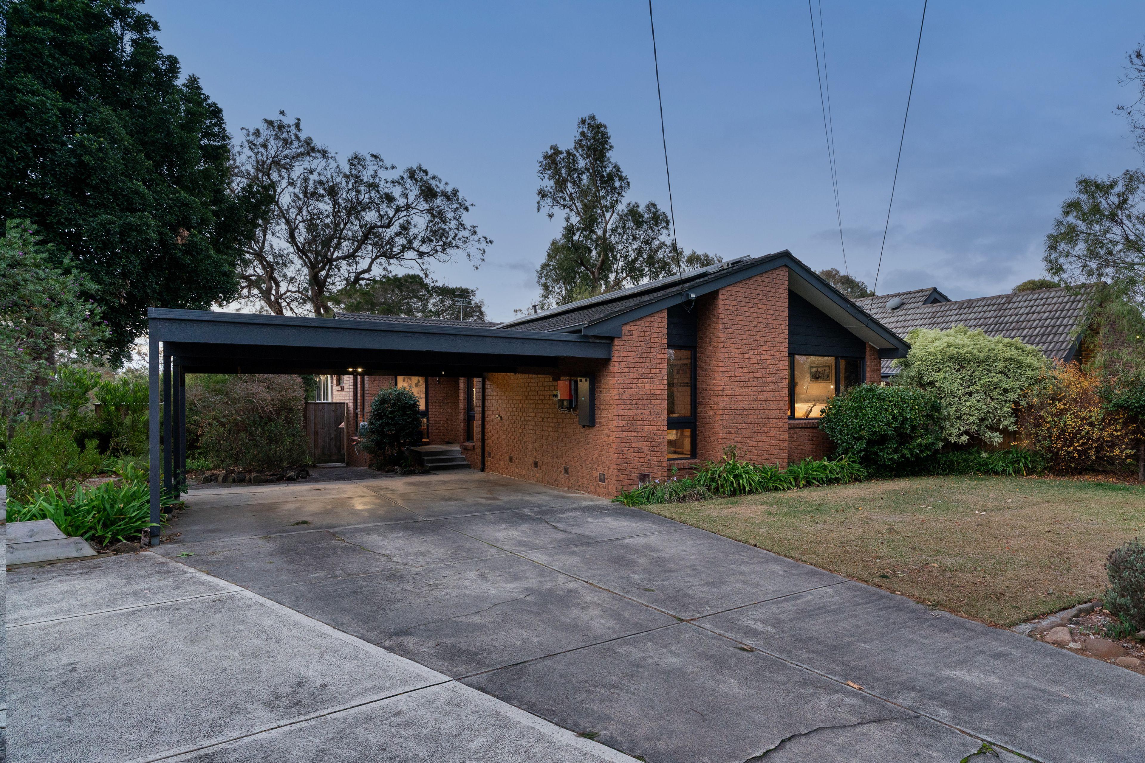 Prop-GPT: House: VIC Langwarrin, VIC 3910 Home For Rent