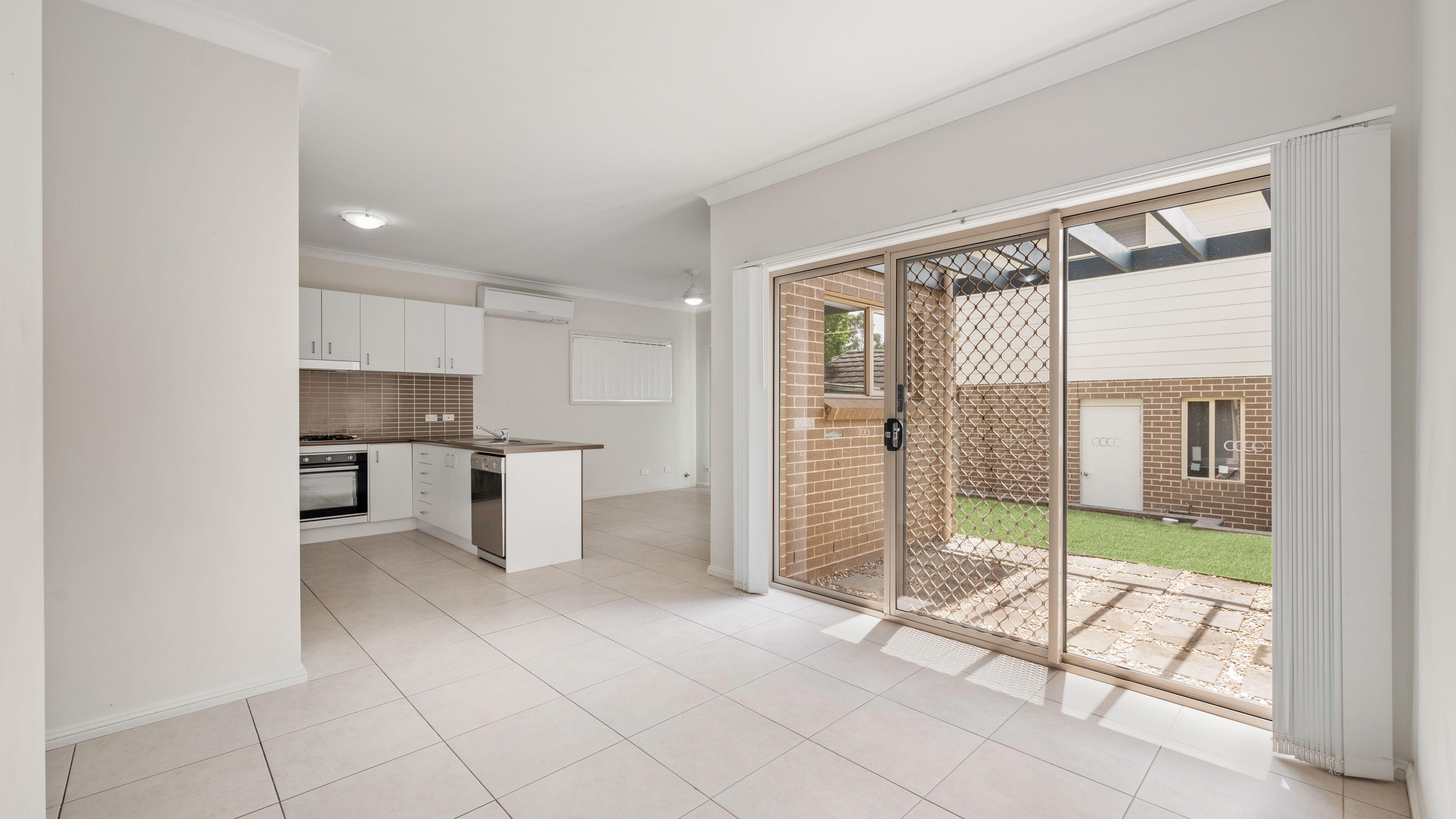 House for Rent: Campbelltown, NSW 2560, NSW, 2560