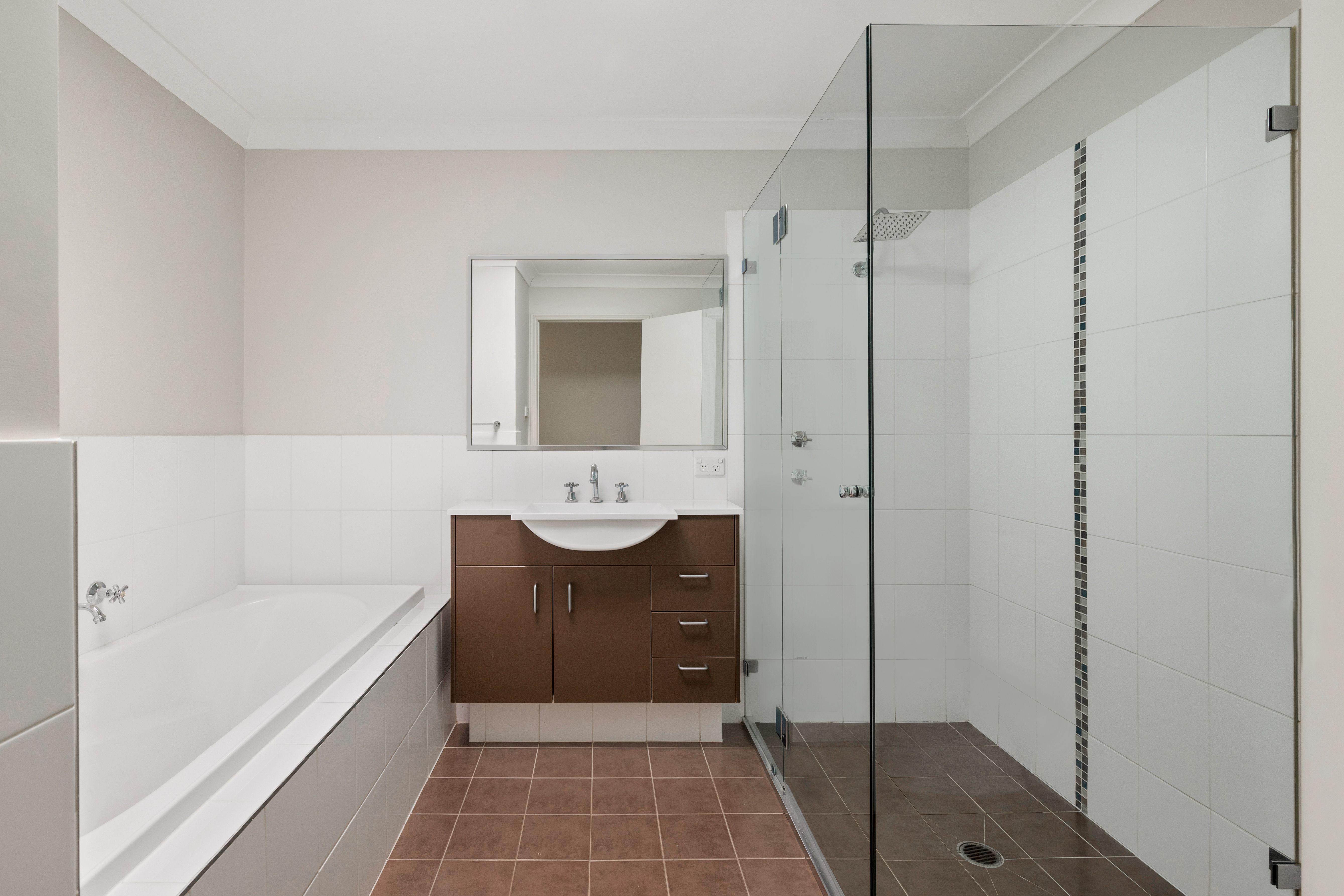 House for Rent: Campbelltown, NSW 2560, NSW, 2560