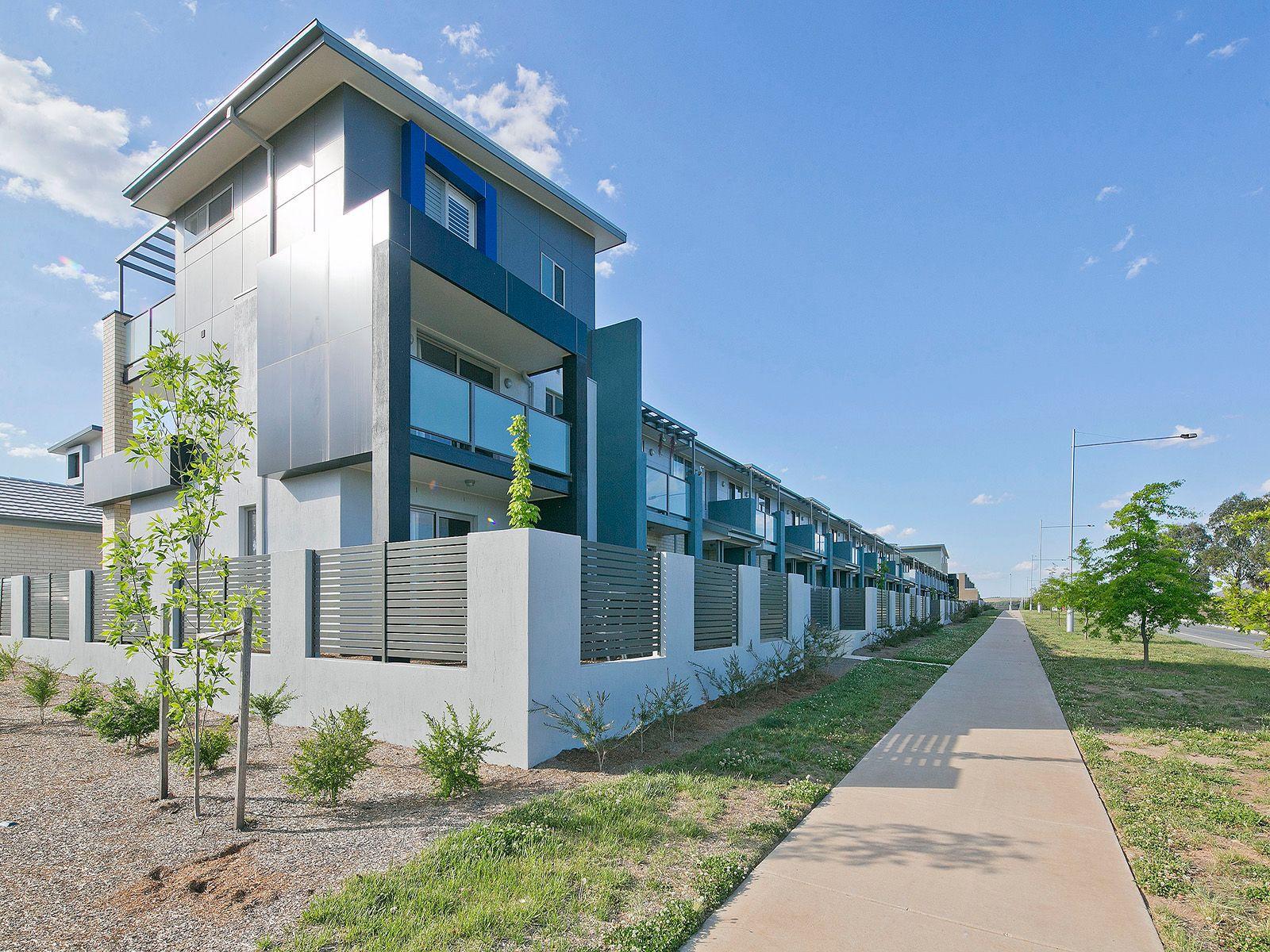 Prop-GPT: Townhouse: ACT Coombs, ACT 2611 Home For Rent