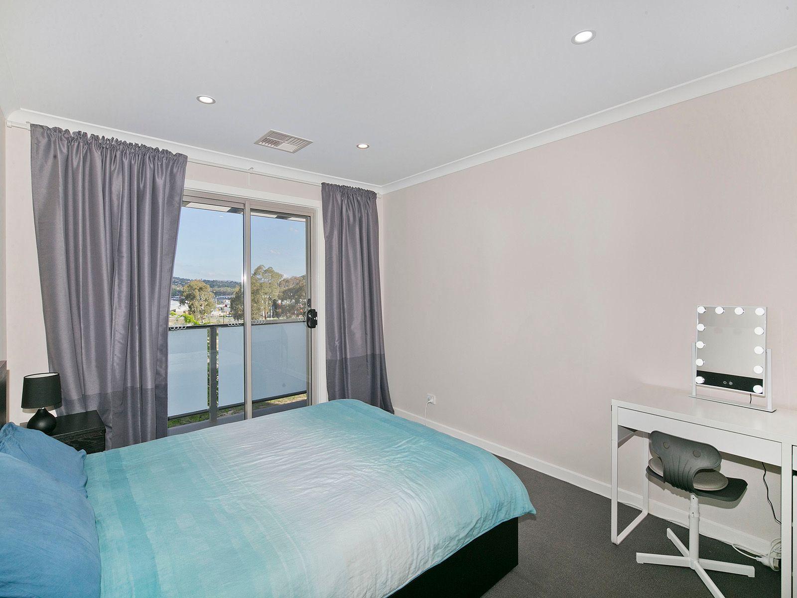Townhouse for Rent: Coombs, ACT 2611, ACT, 2611