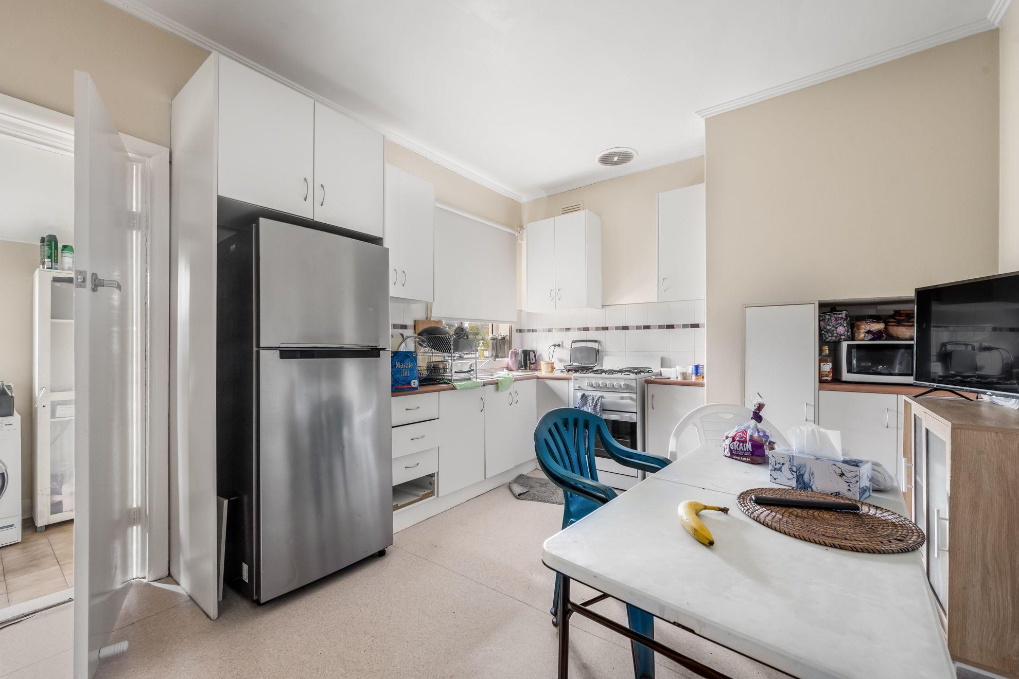 Convenient and Comfortable Living at 11 Lean Street