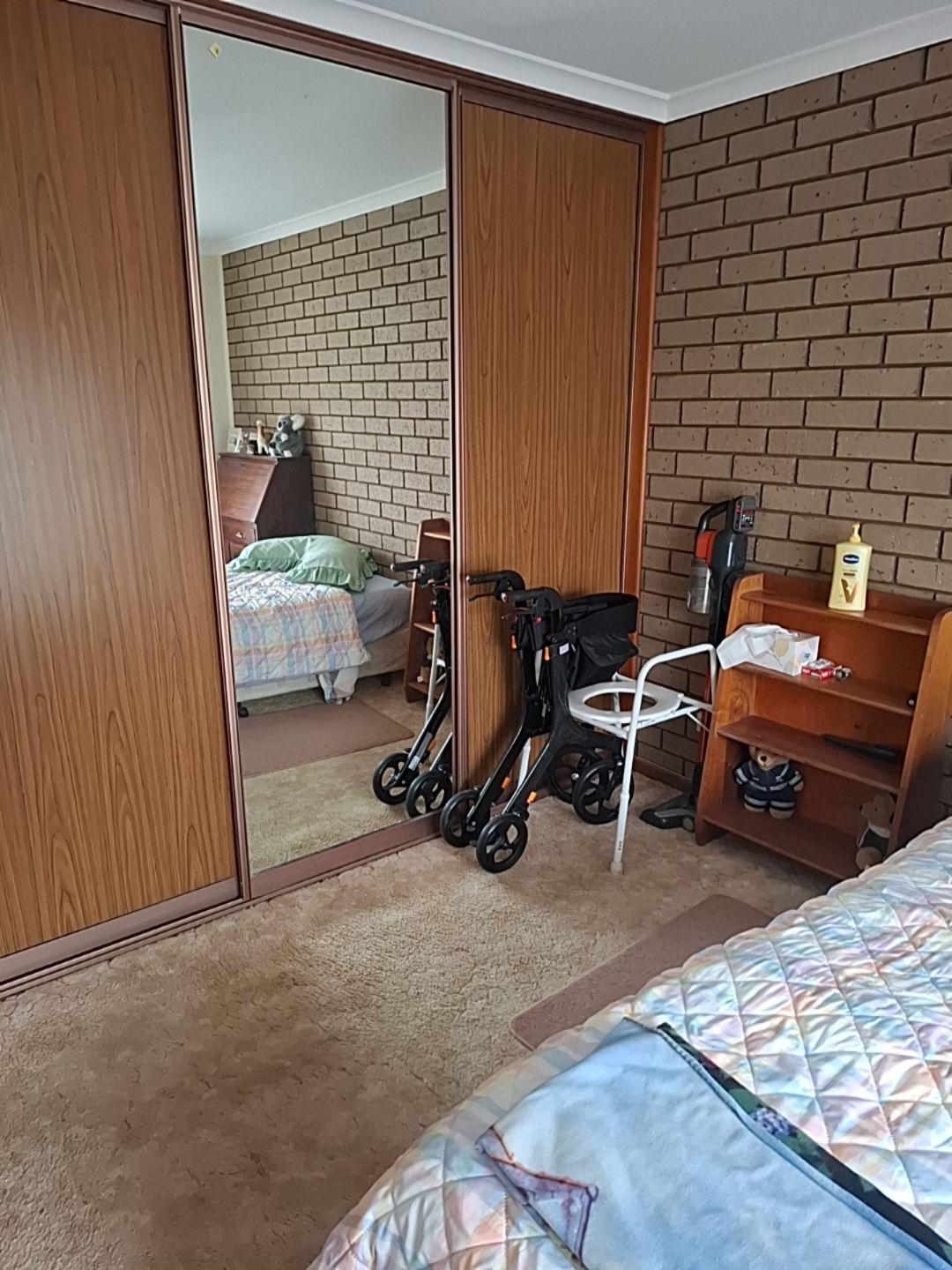 Ideally suited for a retiree or couple - Lovely unit in quiet location