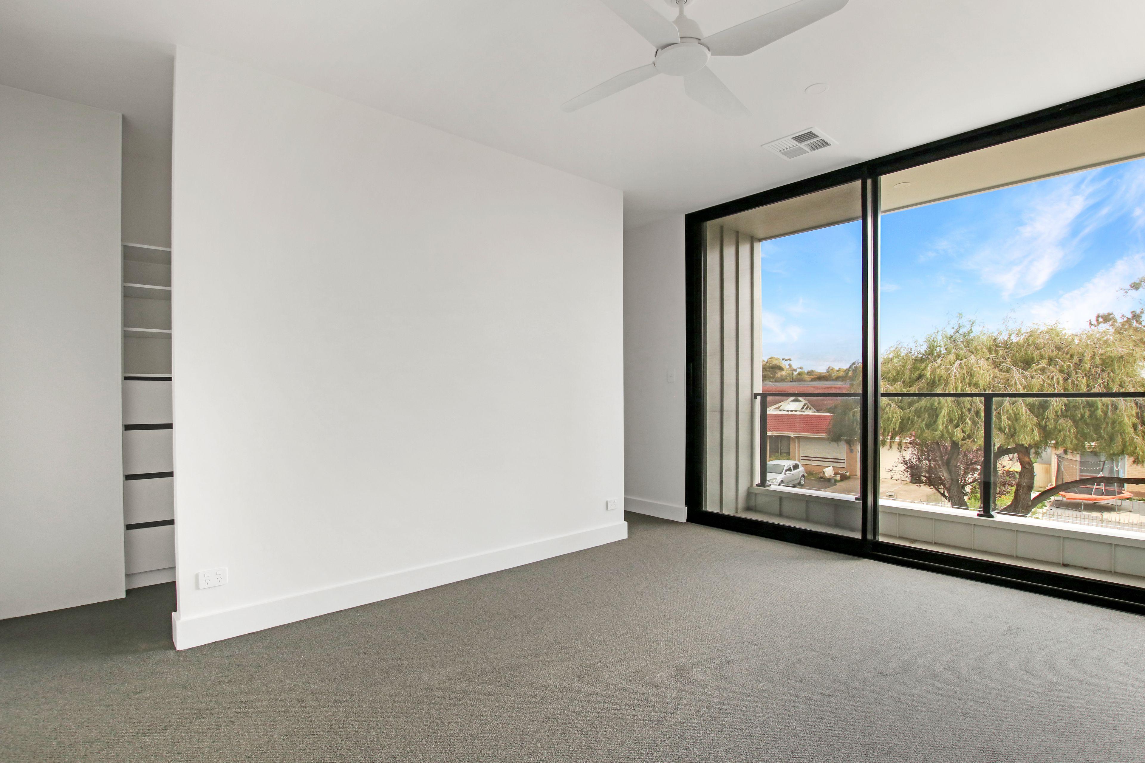 Elegant, Spacious Home in the Heart of Campbelltown!