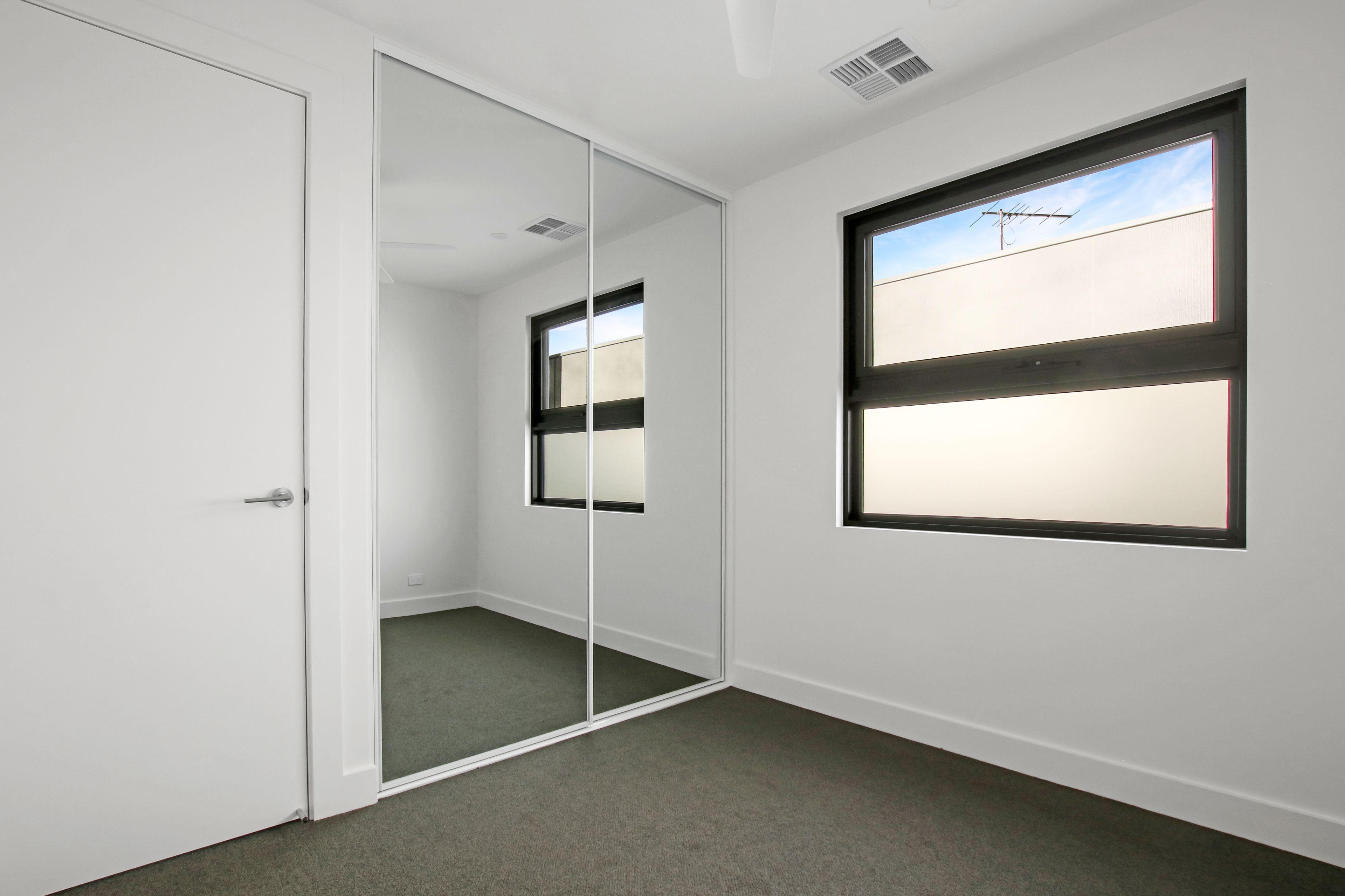 Elegant, Spacious Home in the Heart of Campbelltown!