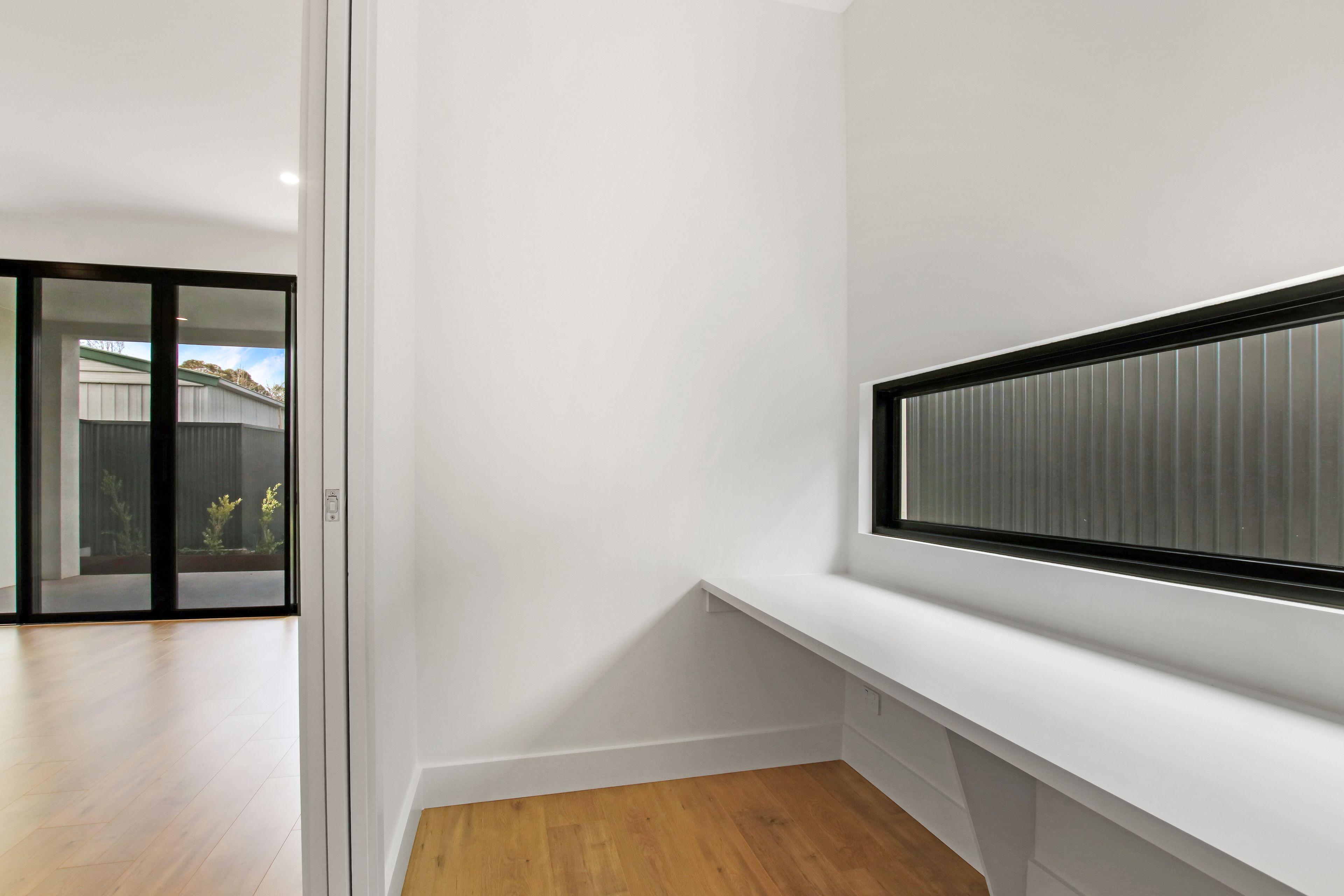 Elegant, Spacious Home in the Heart of Campbelltown!