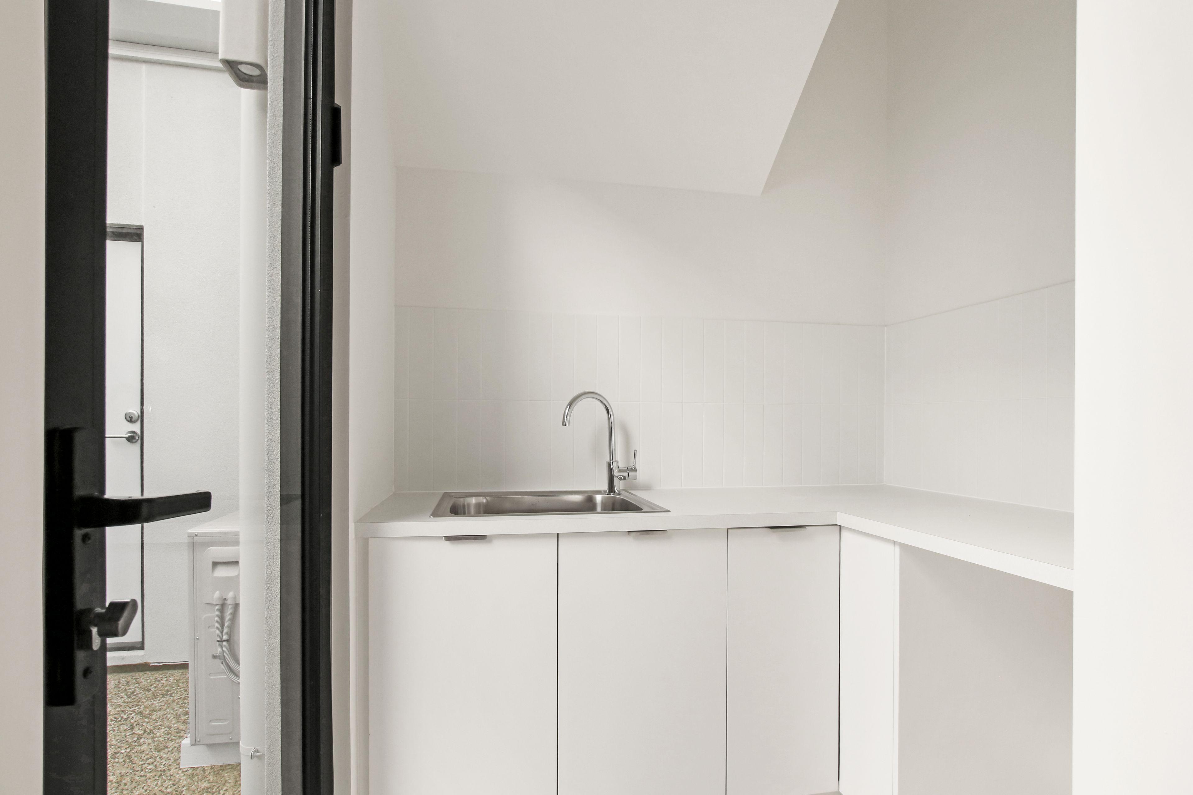 Elegant, Spacious Home in the Heart of Campbelltown!