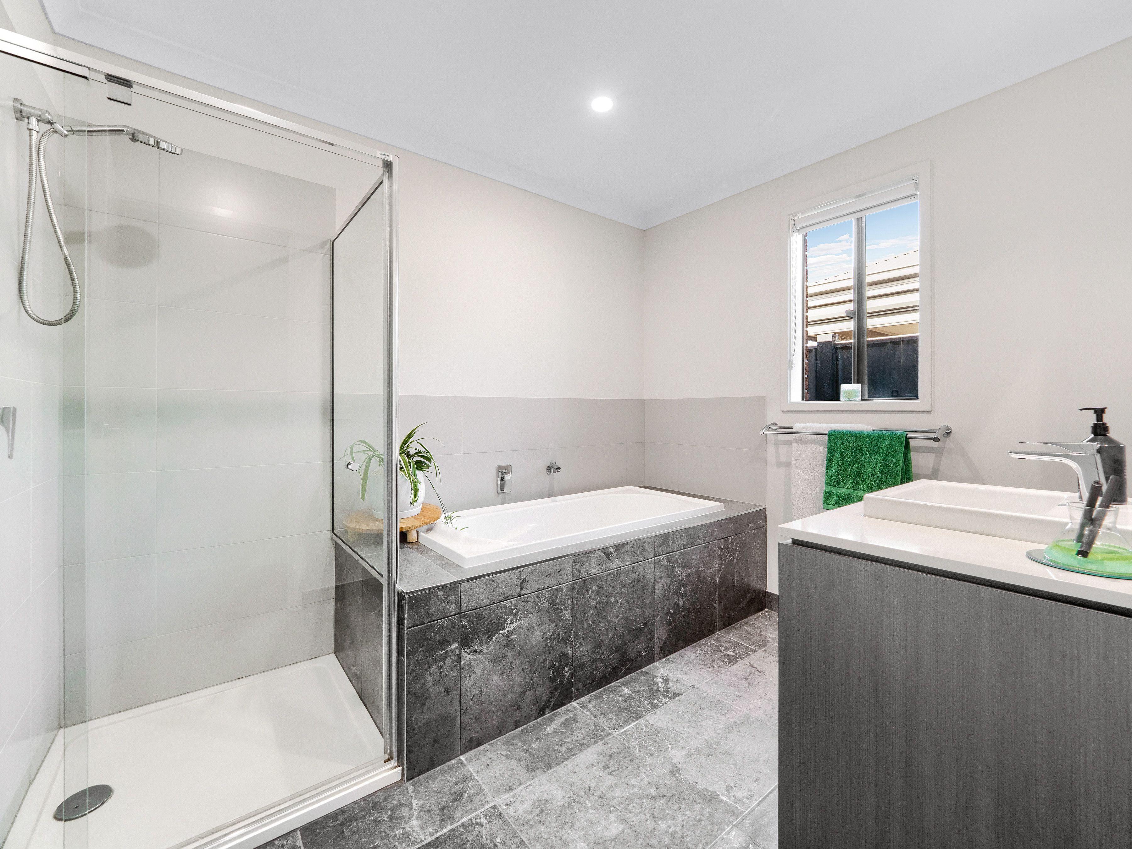 Spacious 4-Bedroom Family Home in Botanic Ridge