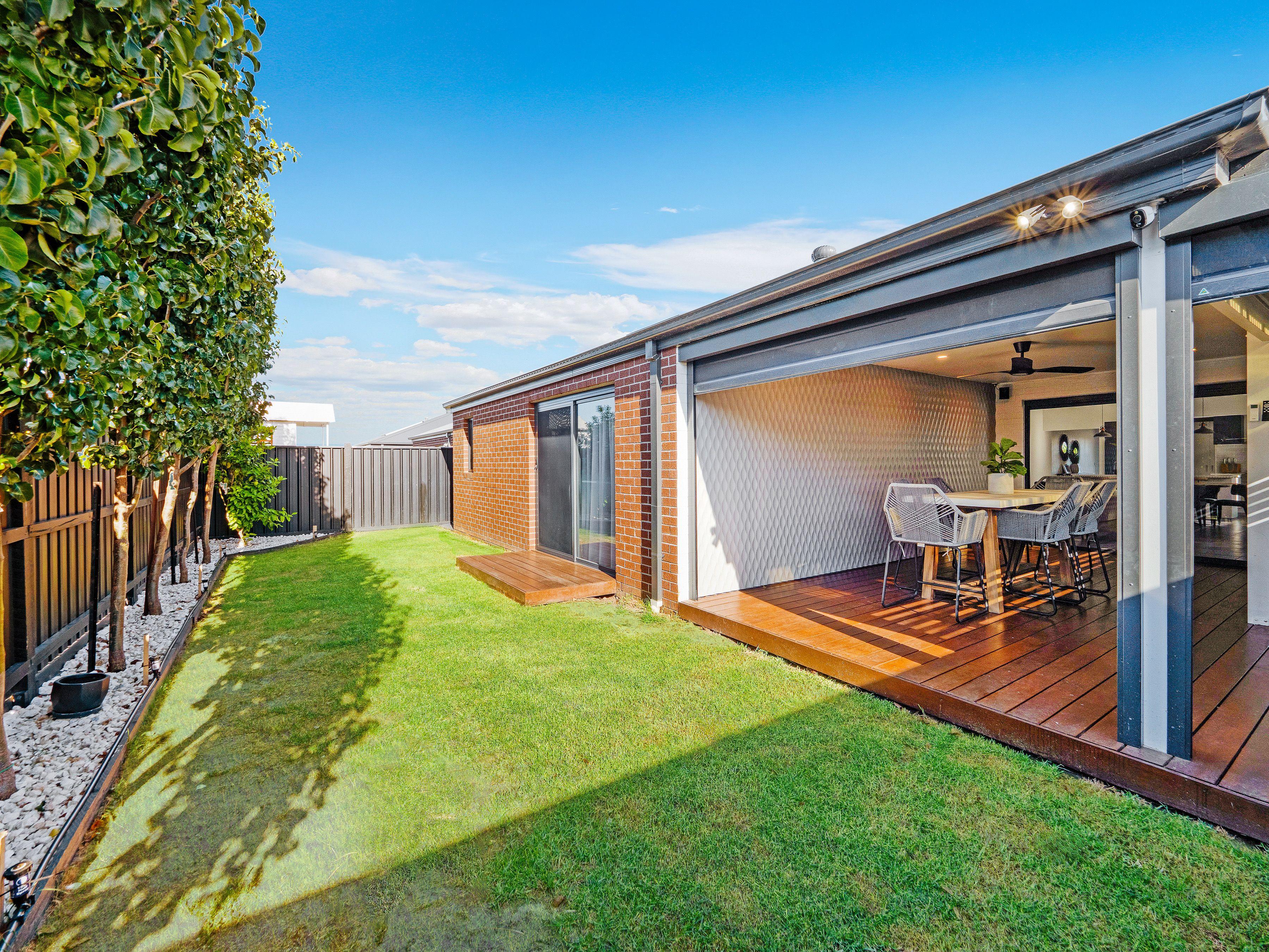 Spacious 4-Bedroom Family Home in Botanic Ridge