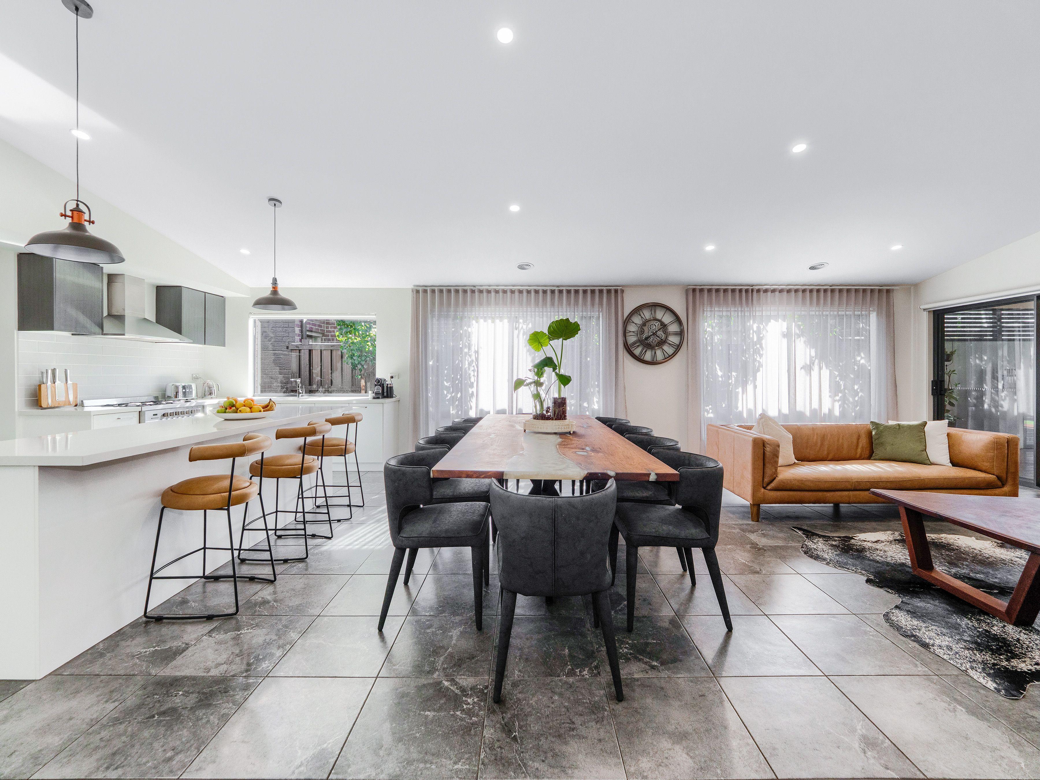 Spacious 4-Bedroom Family Home in Botanic Ridge